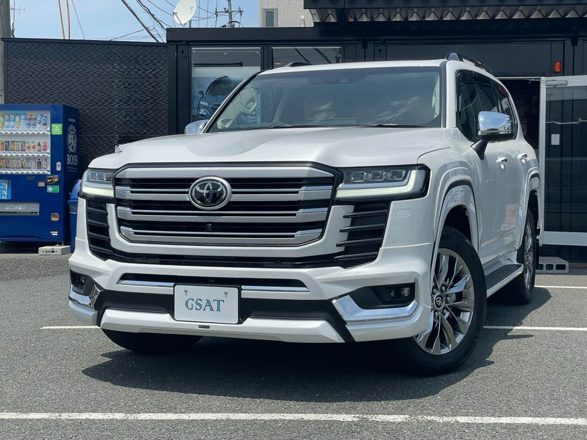 2025 Toyota Land Cruiser 300 ZX 4WD – Luxury Flagship Model