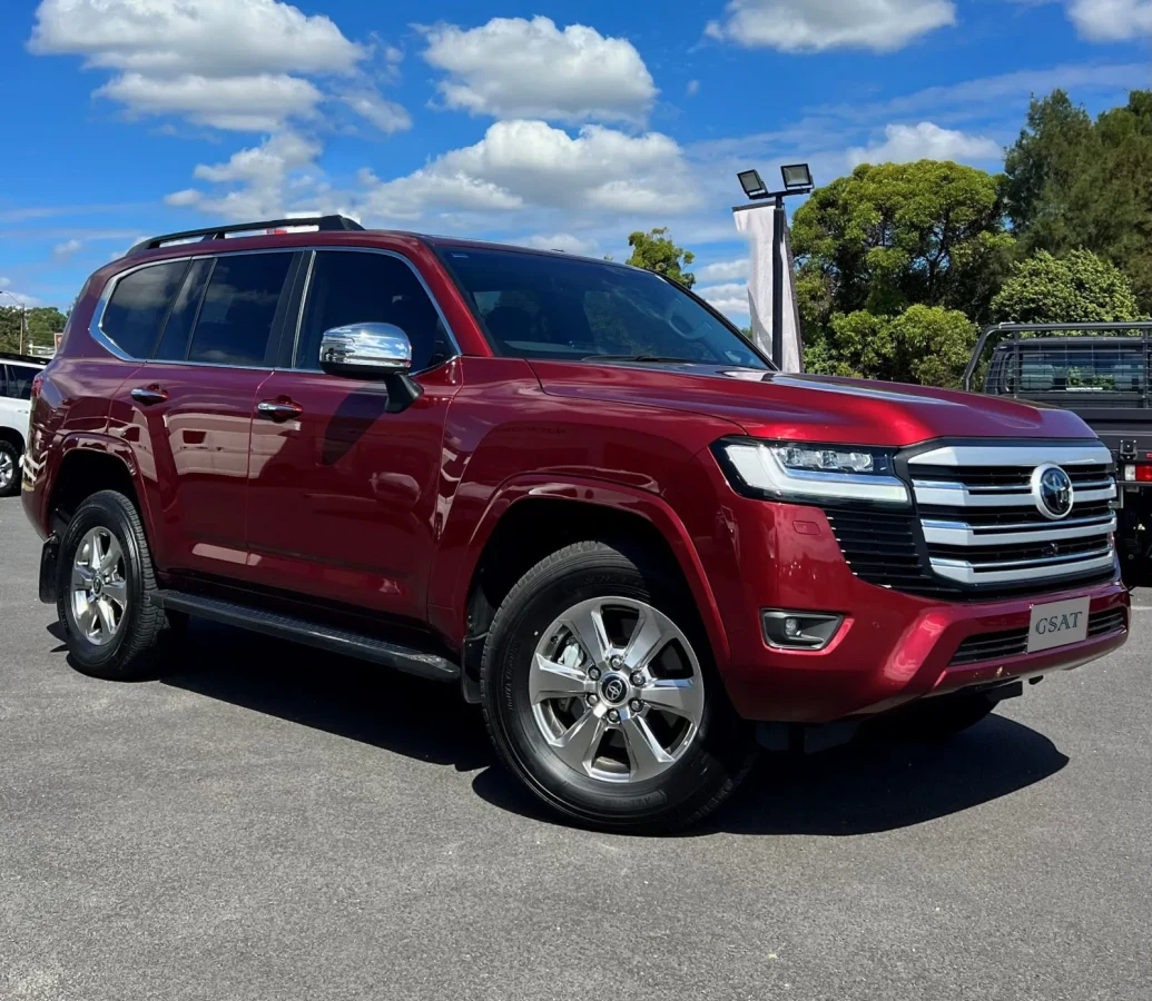 Second front angle of the 2026 Land Cruiser Sahara LC300