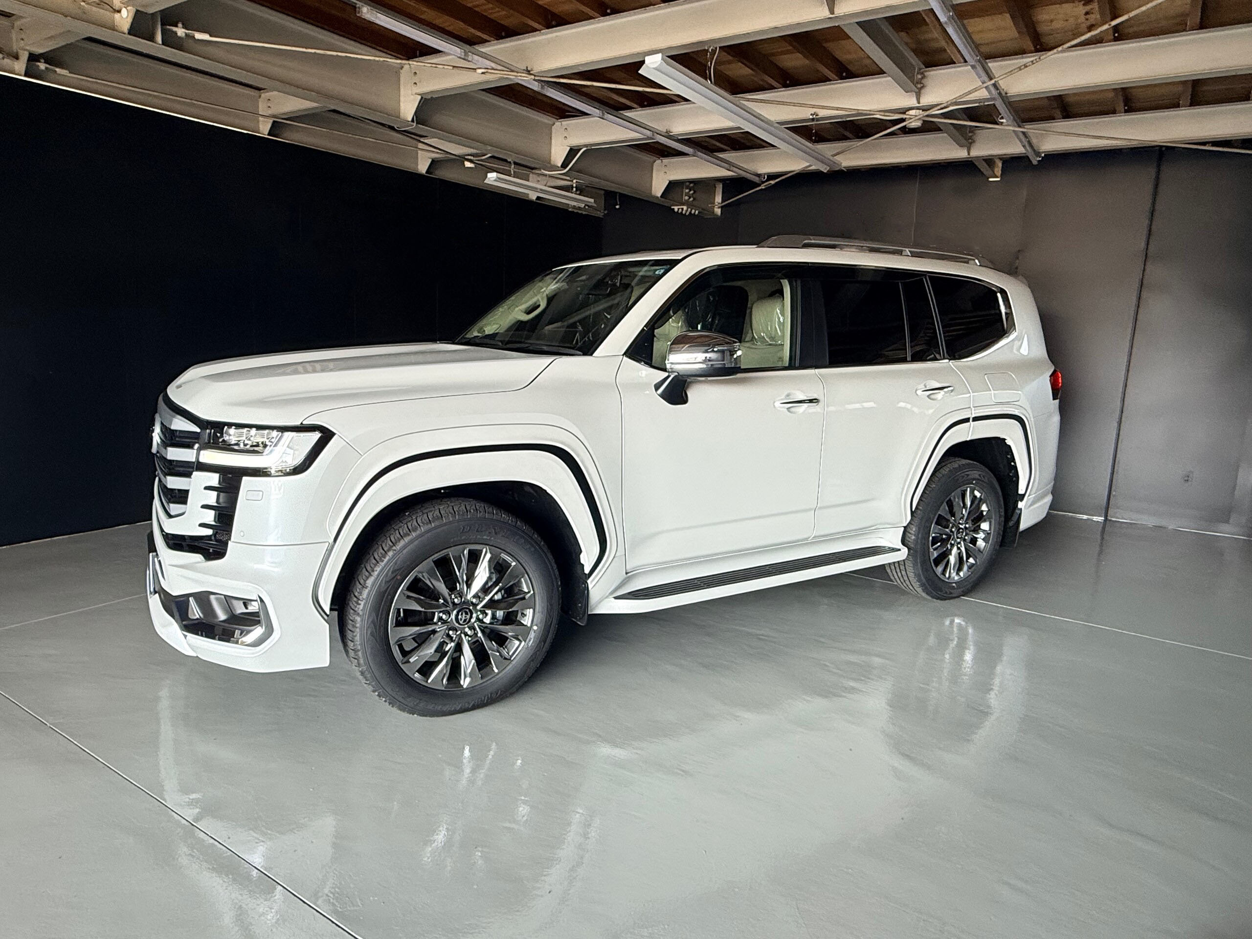  2026 TOYOTA LAND CRUISER 300 ZX 4WD