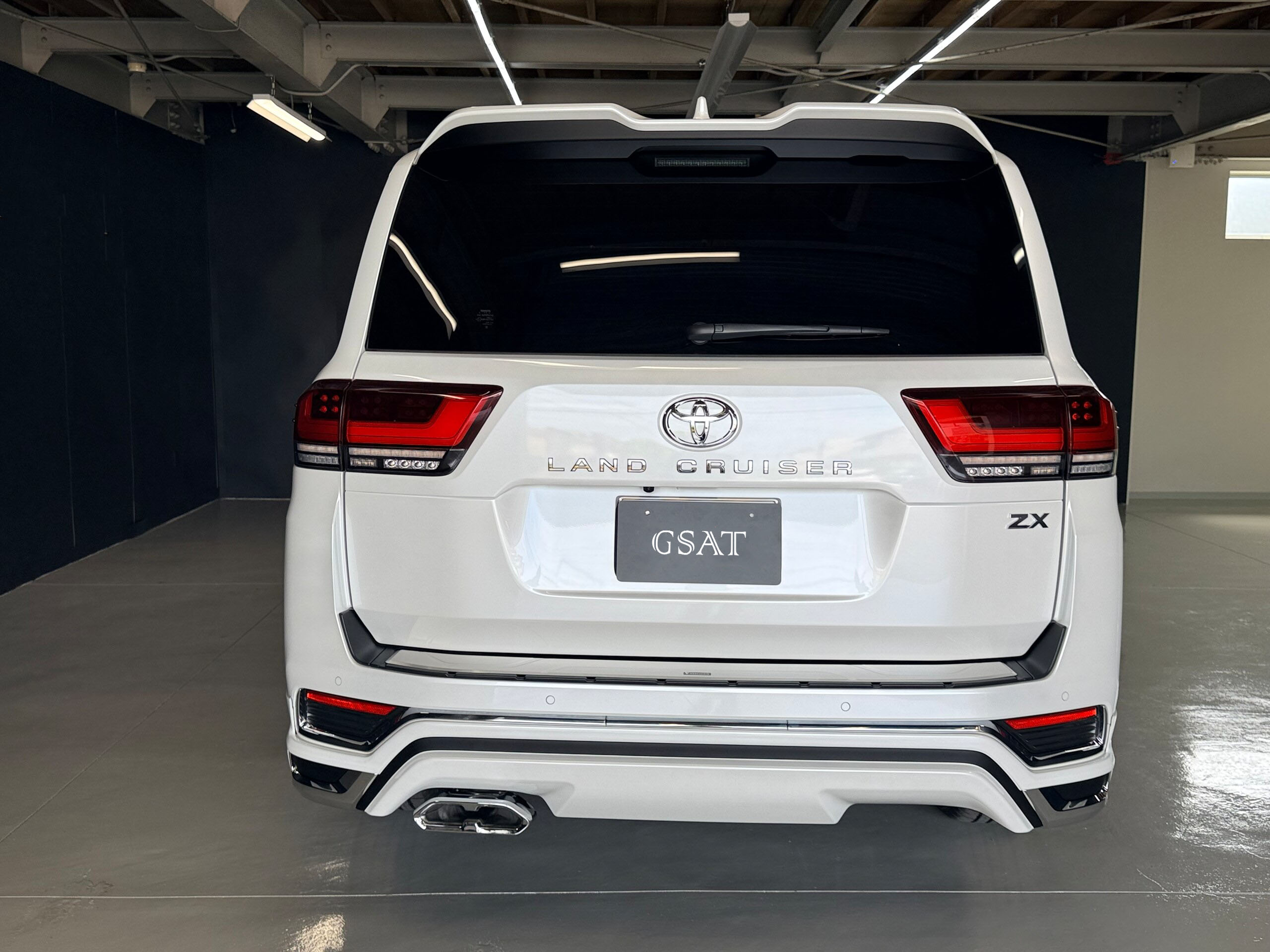  2026 TOYOTA LAND CRUISER 300 ZX 4WD