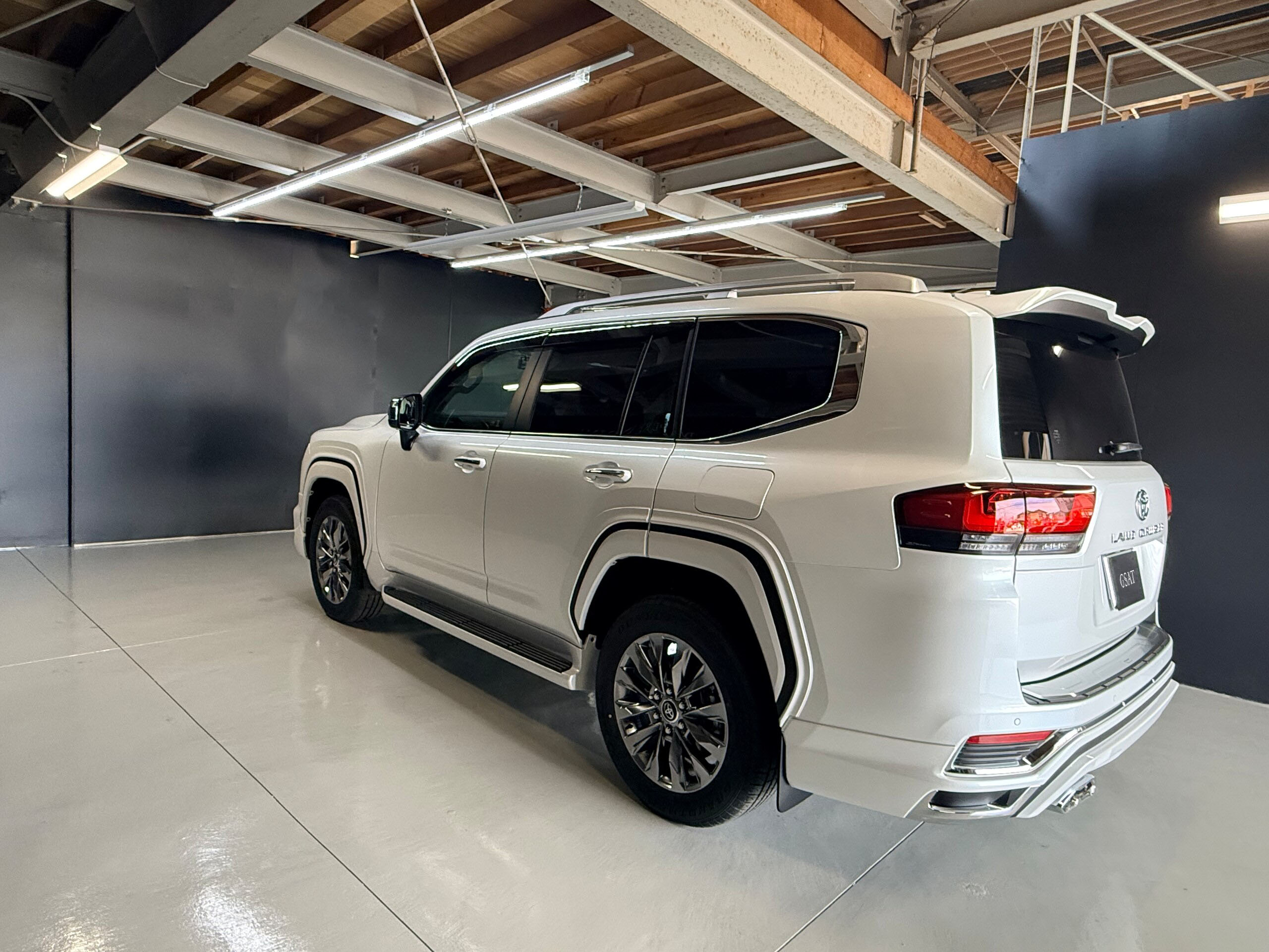  2026 TOYOTA LAND CRUISER 300 ZX 4WD
