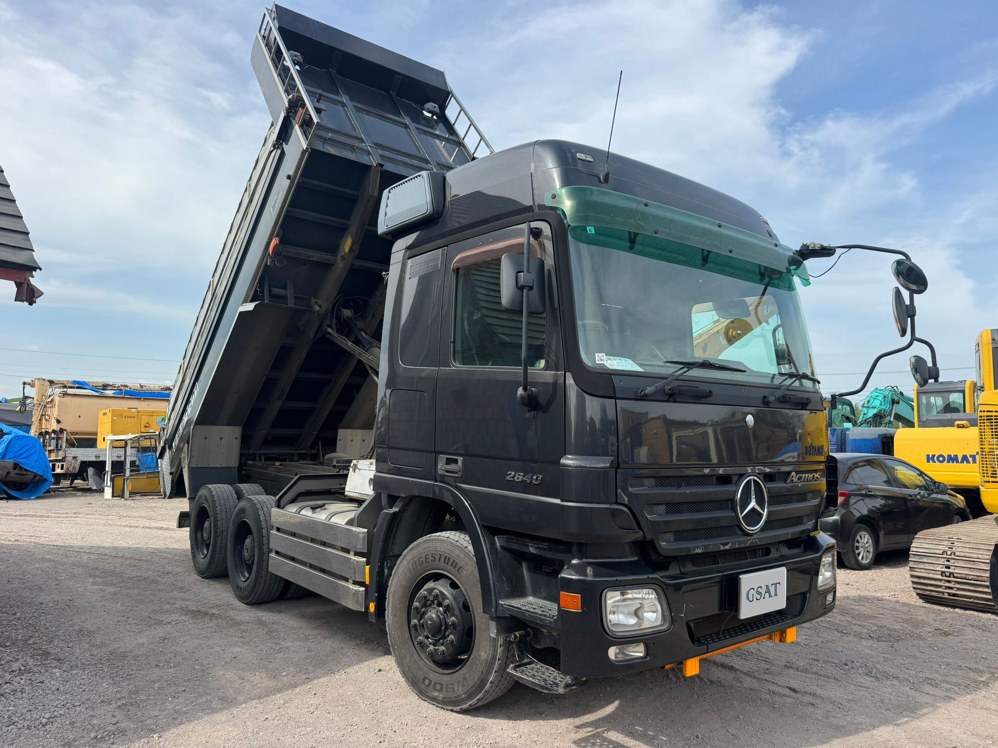 2004 MERCEDES-BENZ ACTROS 2640 | 10 TON DUMP TRUCK  for export from Japan