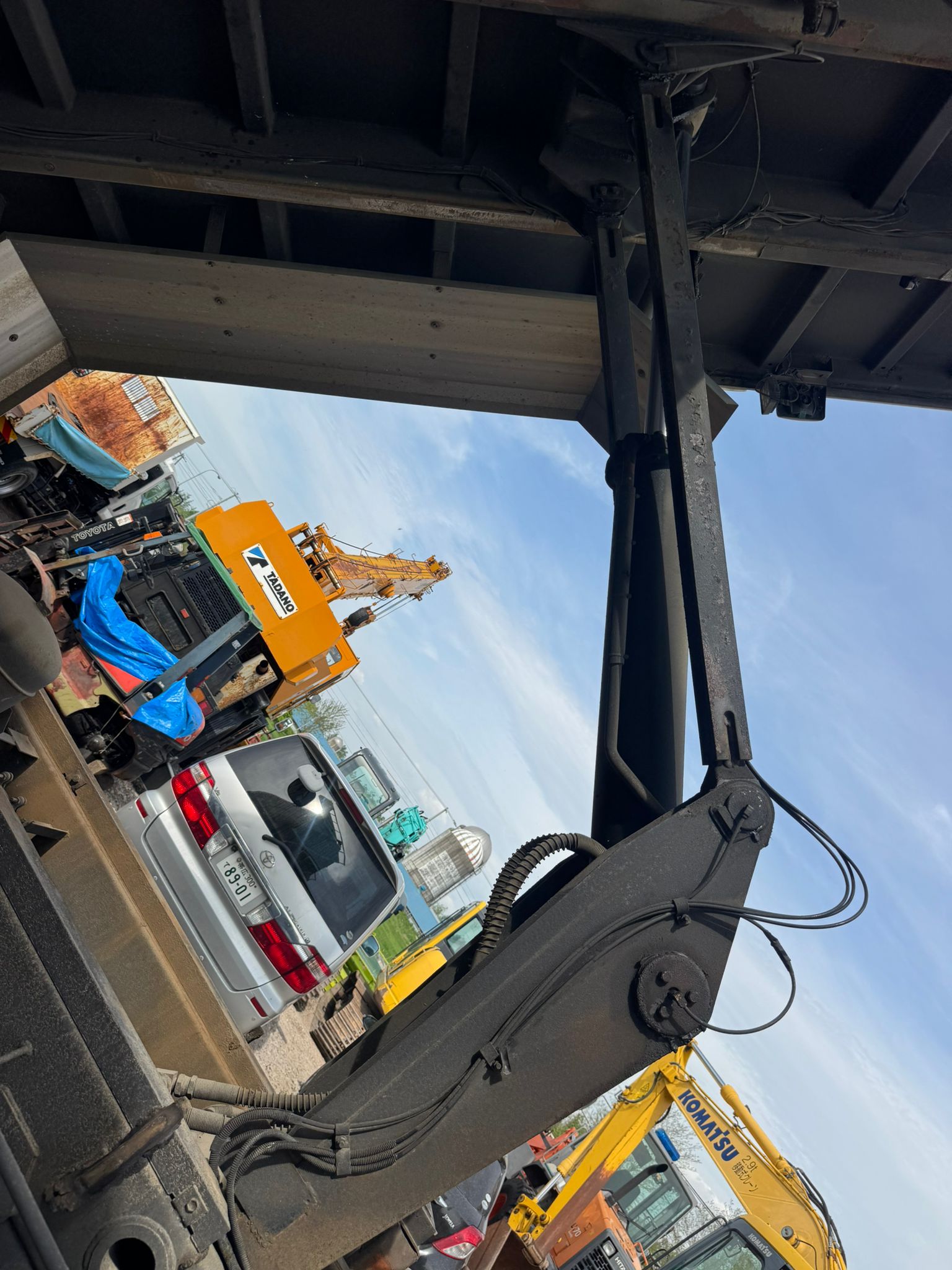  2004 MERCEDES-BENZ ACTROS 2640 | 10 TON DUMP TRUCK  for export from Japan