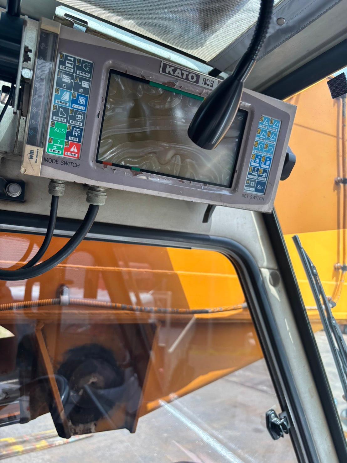 1992 KATO SR-250 25-Ton Rough Terrain Crane for export from Japan