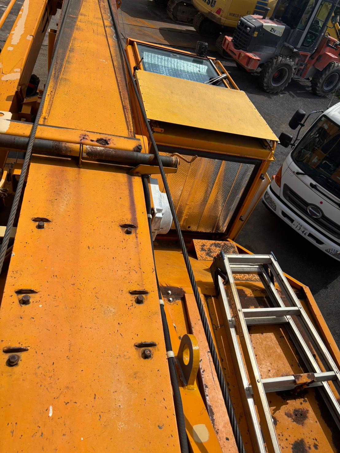 1992 KATO SR-250 25-Ton Rough Terrain Crane for export from Japan