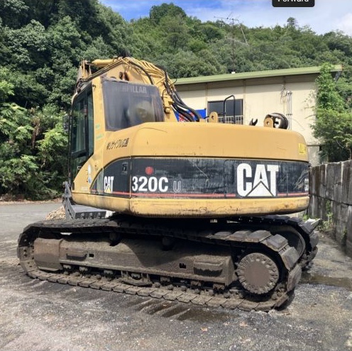 2004 Caterpillar CAT 320C Excavator | 5,611 HRS | Japan Stock for export from Japan