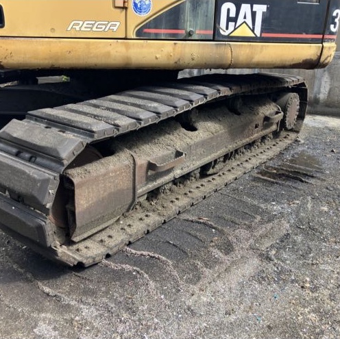 2004 Caterpillar CAT 320C Excavator | 5,611 HRS | Japan Stock for export from Japan