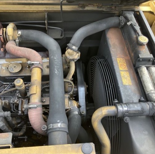 2004 Caterpillar CAT 320C Excavator | 5,611 HRS | Japan Stock for export from Japan