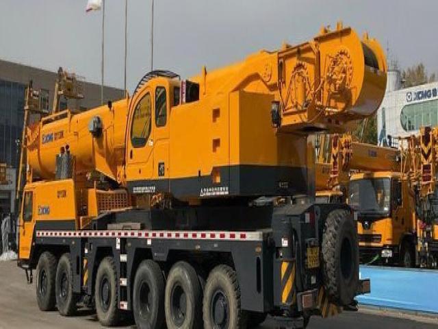 2013 XCMG QY130K Crane,Machinery
