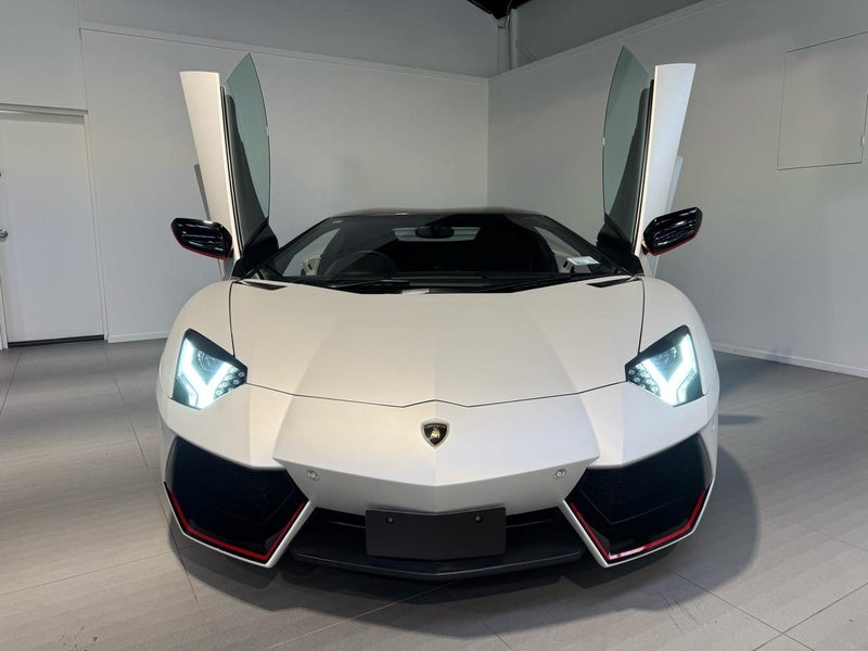 2015 Lamborghini Aventador LP700-4 Pirelli Limited Edition for export from Japan