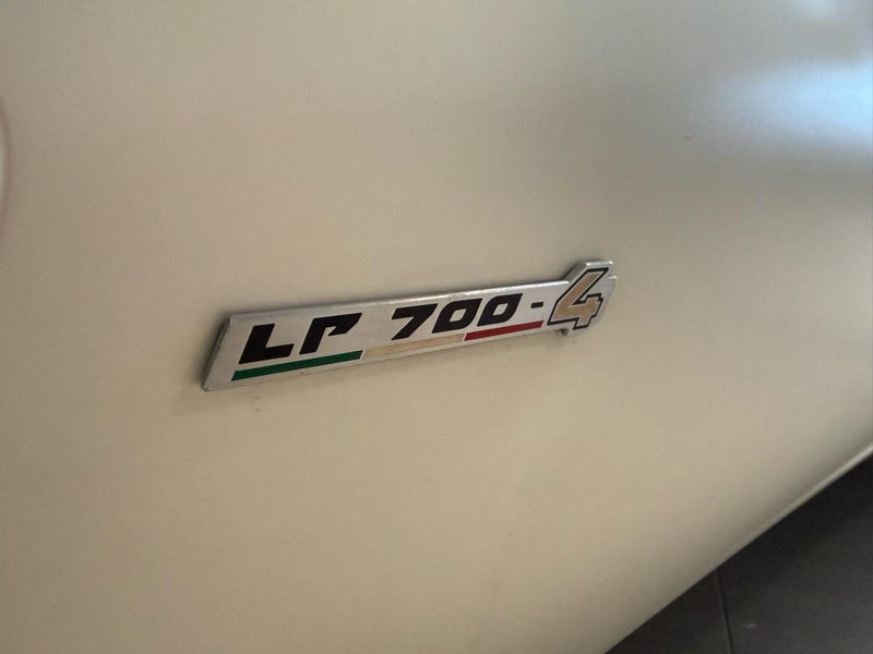2015 Lamborghini Aventador LP700-4 Pirelli Limited Edition for export from Japan