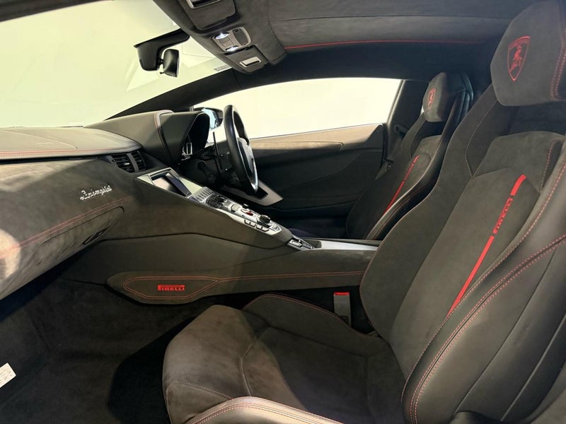 2015 Lamborghini Aventador LP700-4 Pirelli Limited Edition for export from Japan