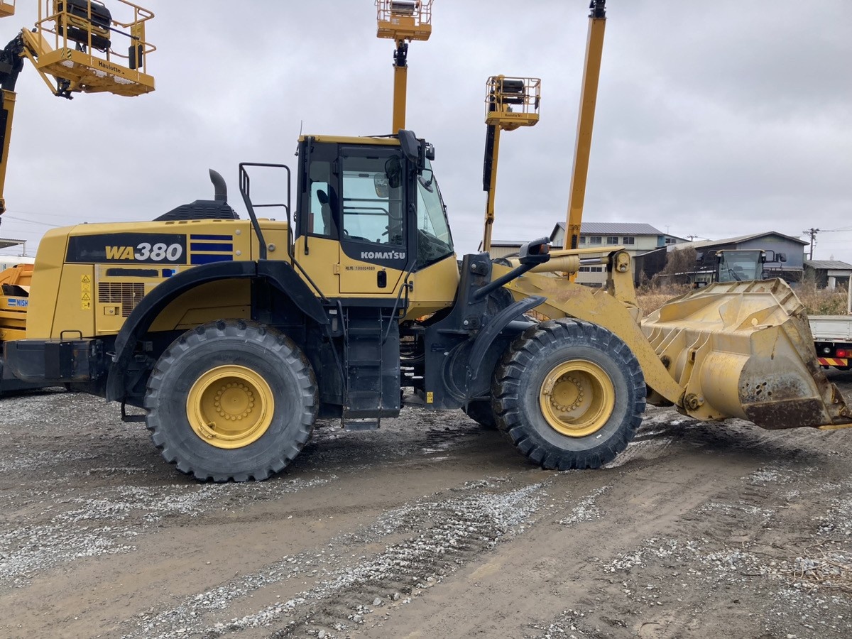 2017 Komatsu WA380-8 Wheel Loader | Japan Stock | 12,049.4 HRS for export from Japan
