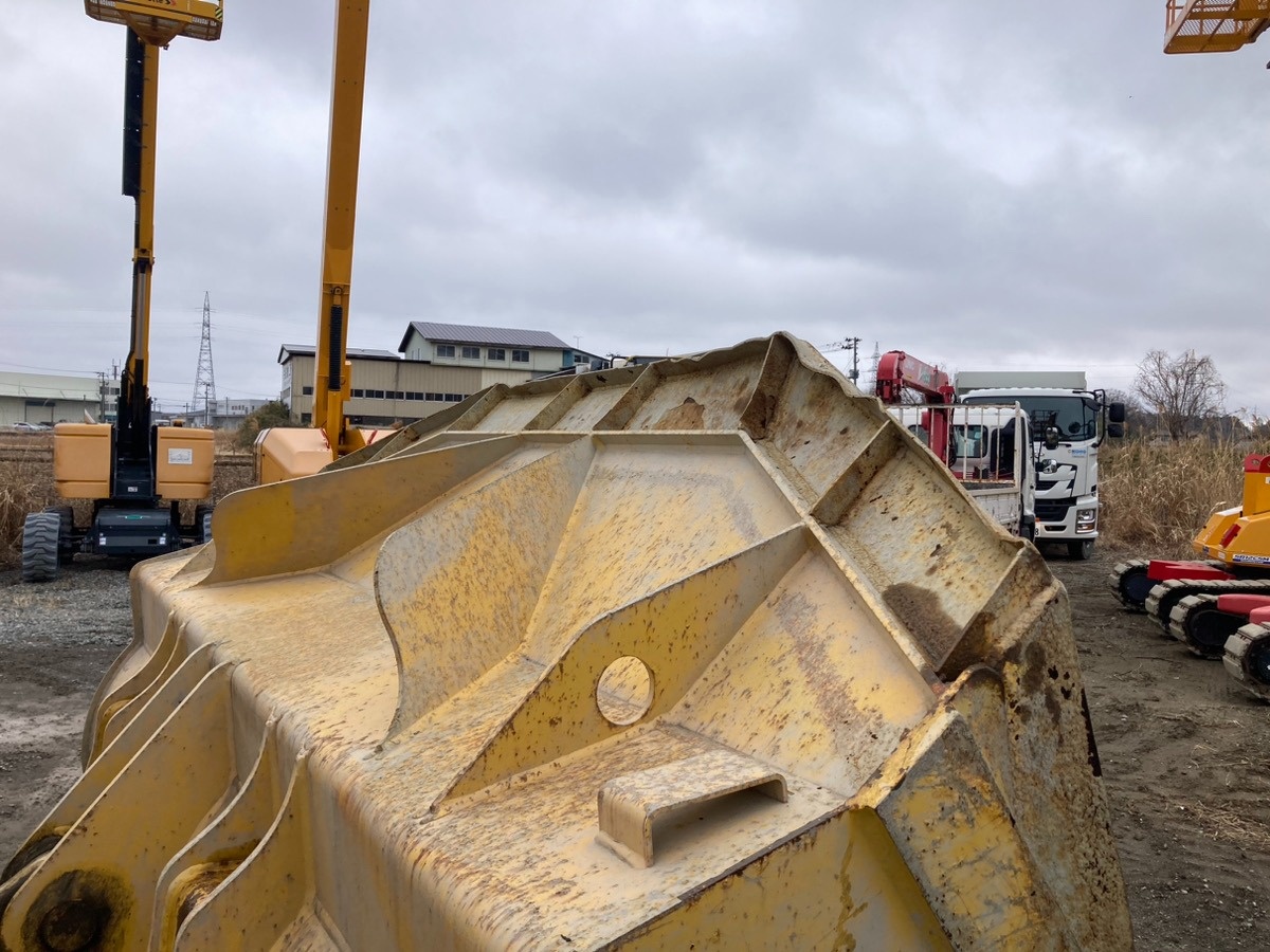 2017 Komatsu WA380-8 Wheel Loader | Japan Stock | 12,049.4 HRS for export from Japan