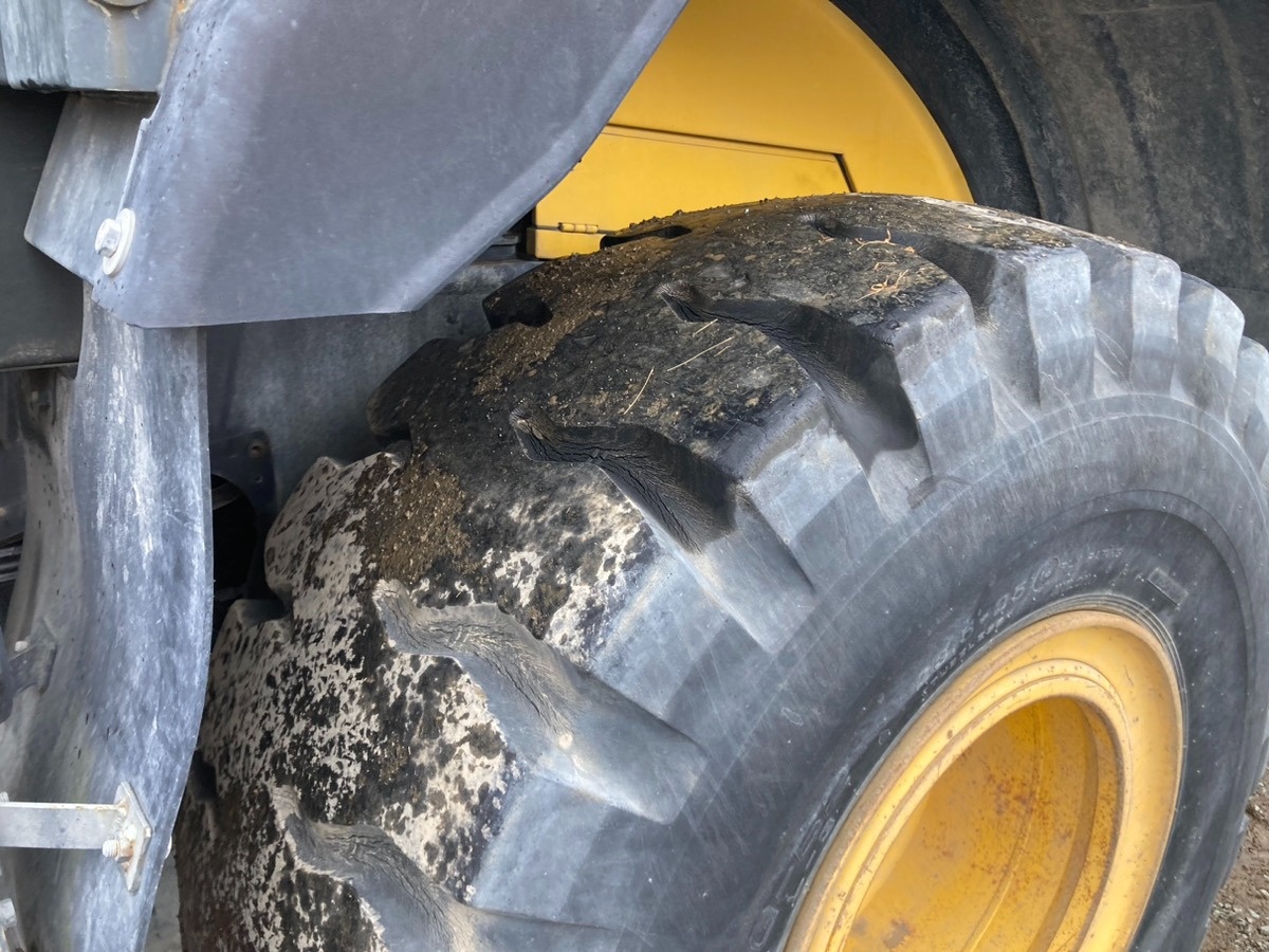 2017 Komatsu WA380-8 Wheel Loader | Japan Stock | 12,049.4 HRS for export from Japan