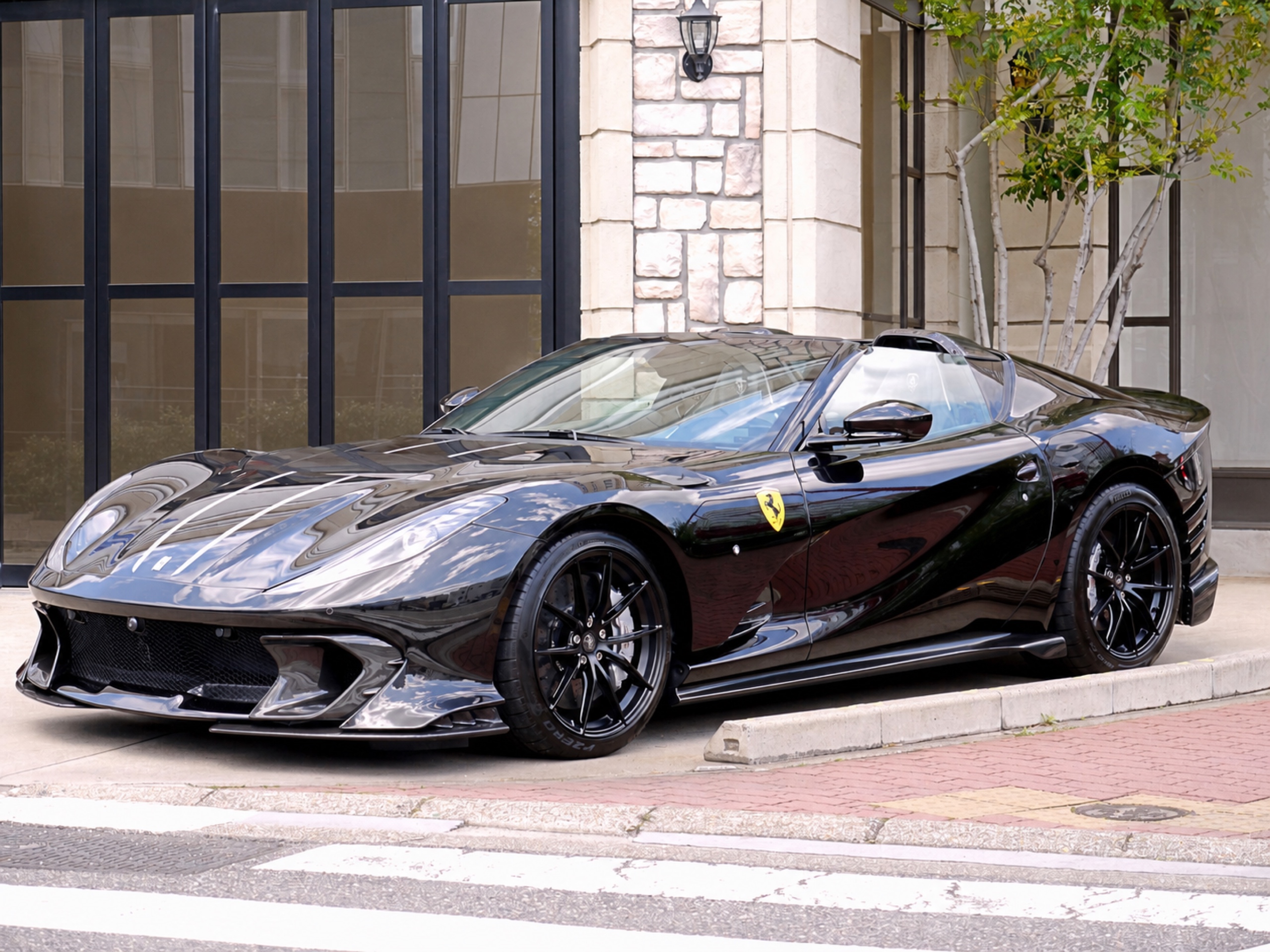 2024 Ferrari 812 Competizione A Tailor Made 6.5L V12