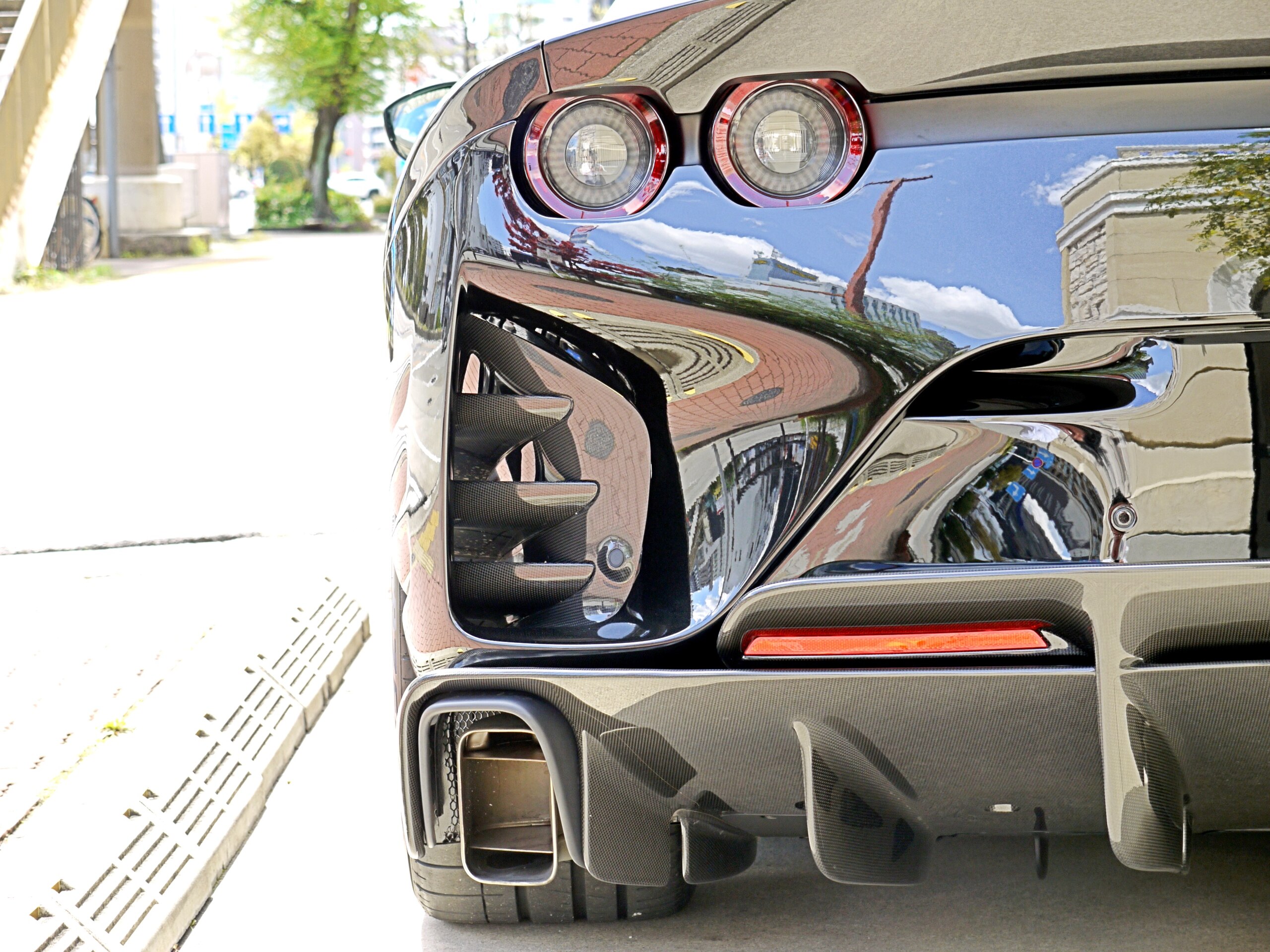 2024 Ferrari 812 Competizione A Tailor Made 6.5L V12 for export from Japan