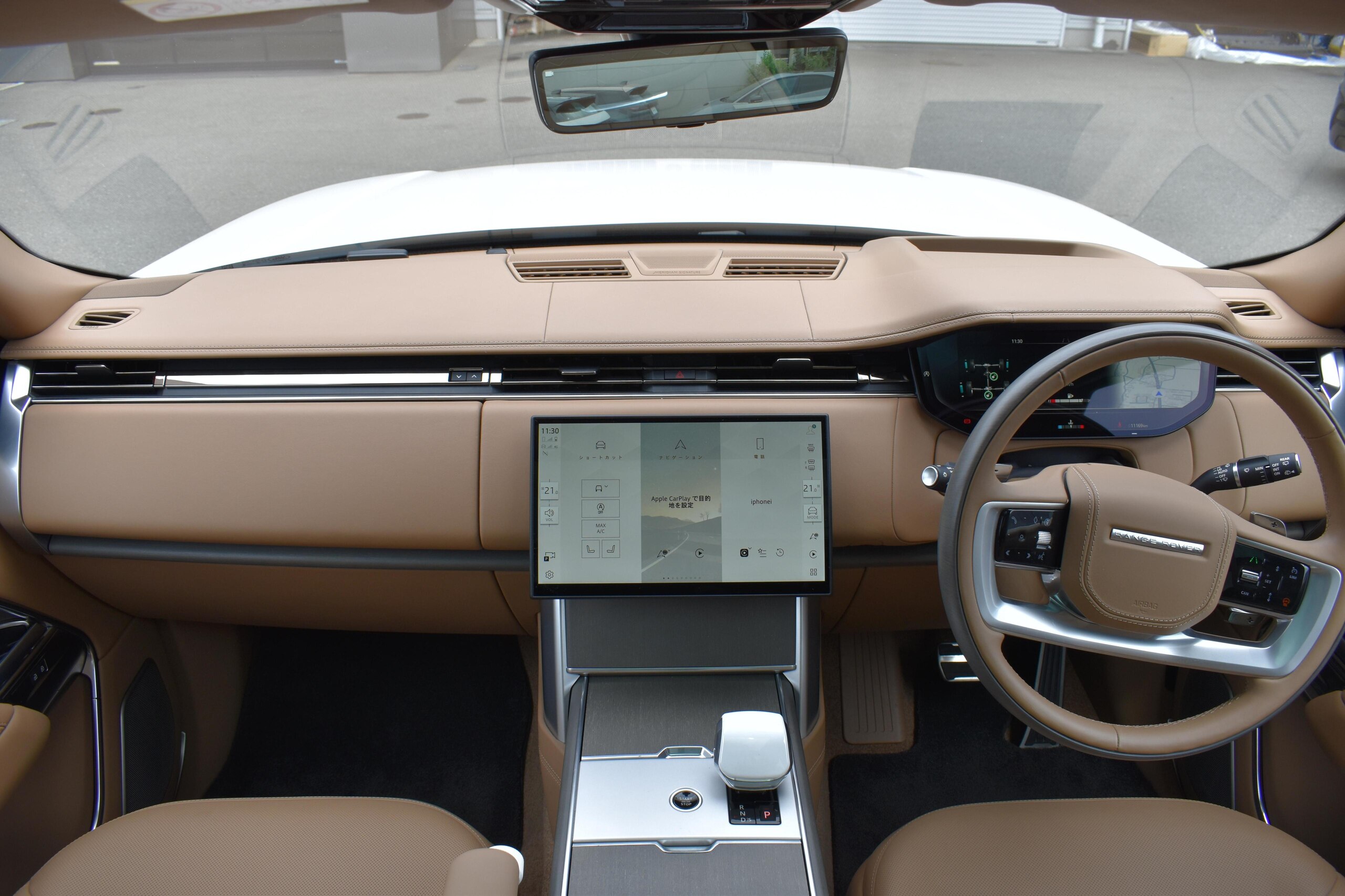2024 Land Rover Range Rover SV Signature Suite 4.4L P615 Long Wheelbase 4WD for export from Japan