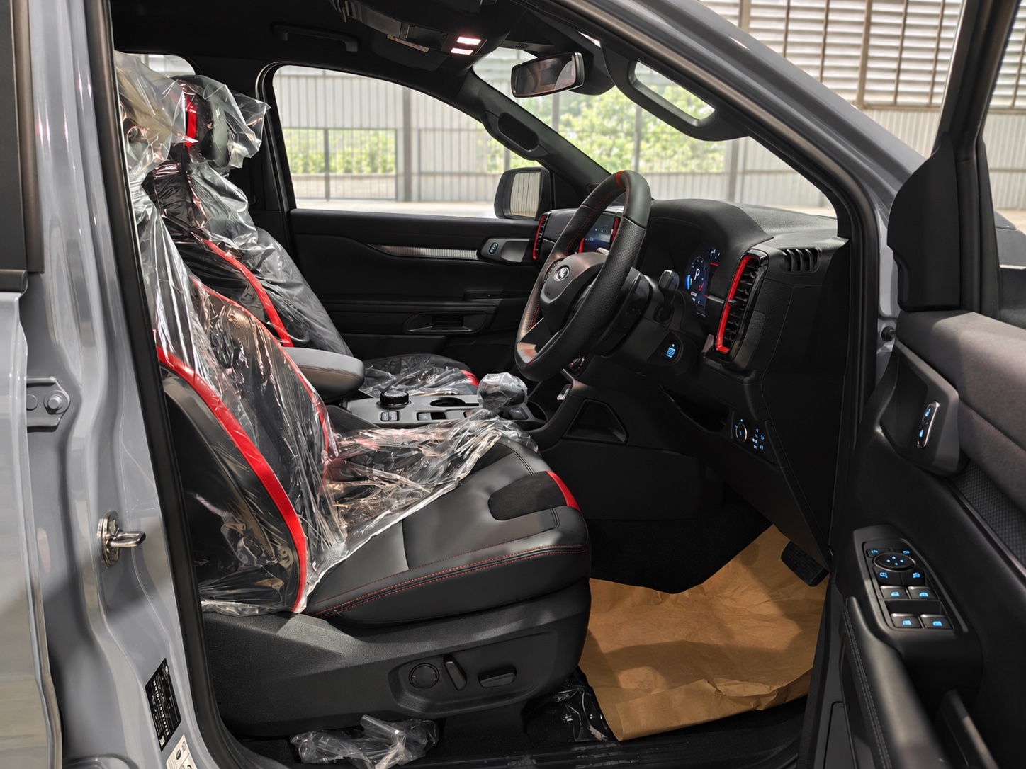2025 Ford Ranger Raptor Double Cab 3.0L V6 Twin-Turbo Petrol 10AT 4x4 RHD for export from Japan