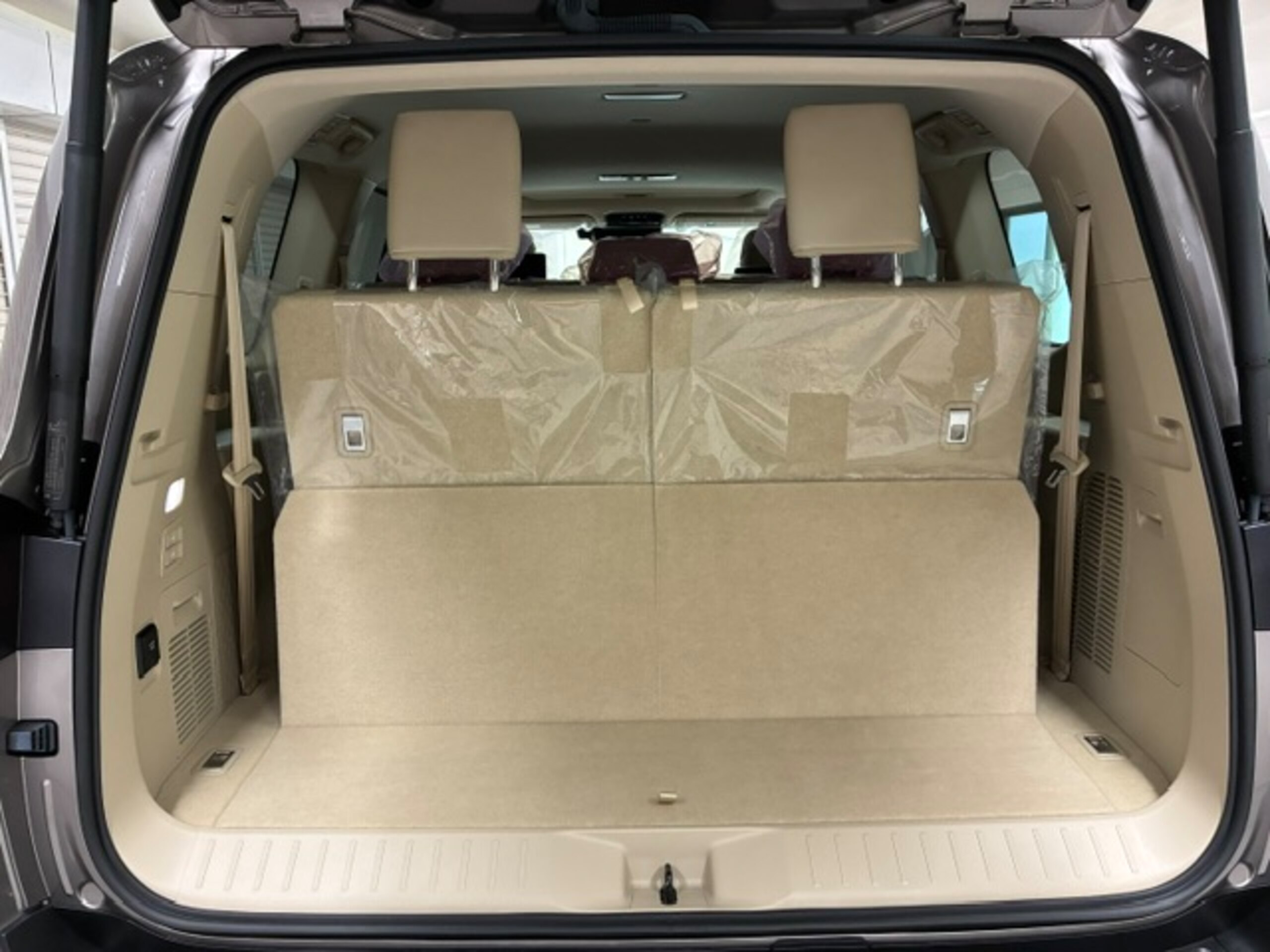 2025 Toyota Land Cruiser 300 3.5 ZX 4WD for export from Japan