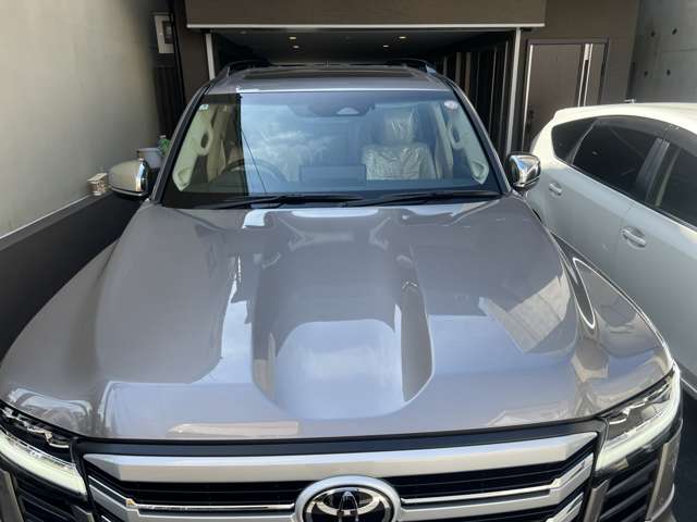 2025 Toyota Land Cruiser 300 ZX Modelista 3.5L Twin-Turbo 4WD for export from Japan