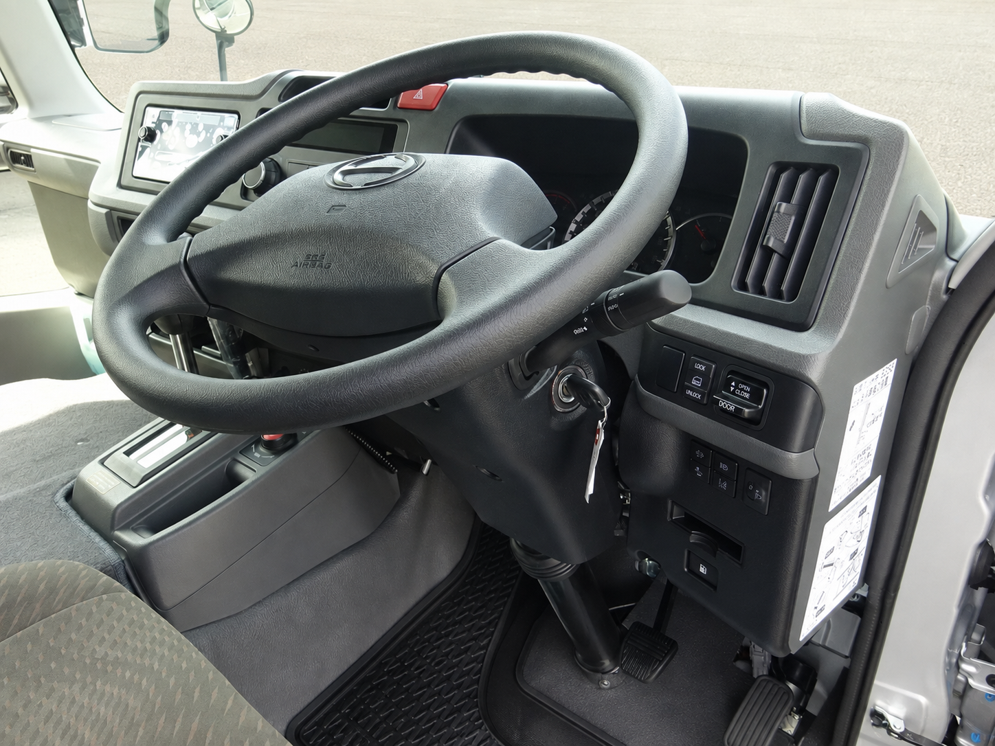 2026 Hino Liesse II GX Long 29-Seater Toyota Coaster OEM for export from Japan