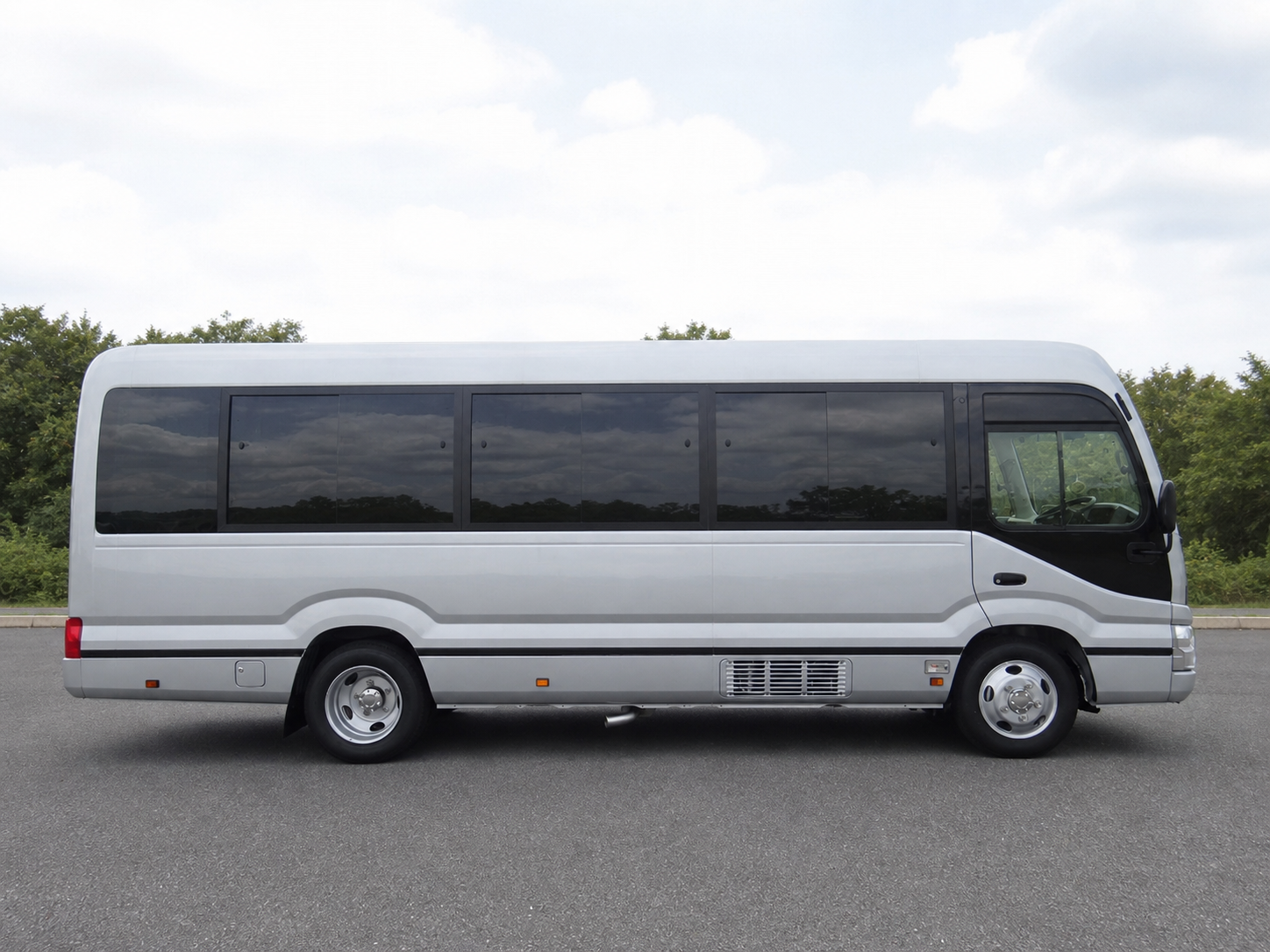 2026 Hino Liesse II GX Long 29-Seater Toyota Coaster OEM for export from Japan