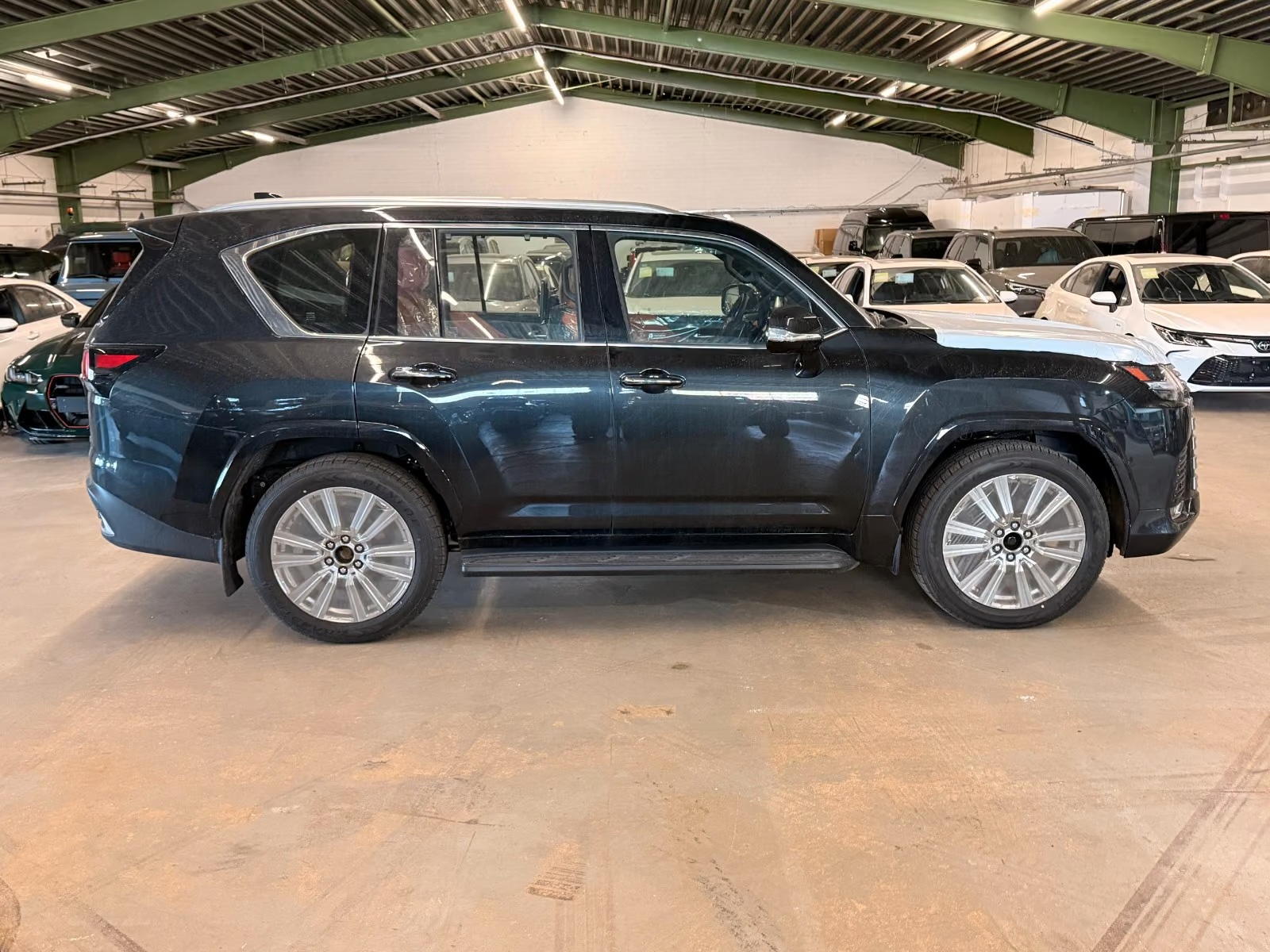 2026 Lexus LX 500d VIP 4-Seater / 3.3L Twin-Turbo Diesel AWD for export from Japan