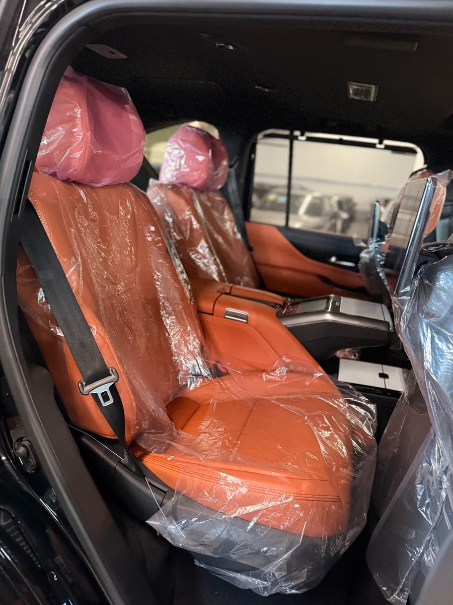 2026 Lexus LX 500d VIP 4-Seater / 3.3L Twin-Turbo Diesel AWD for export from Japan