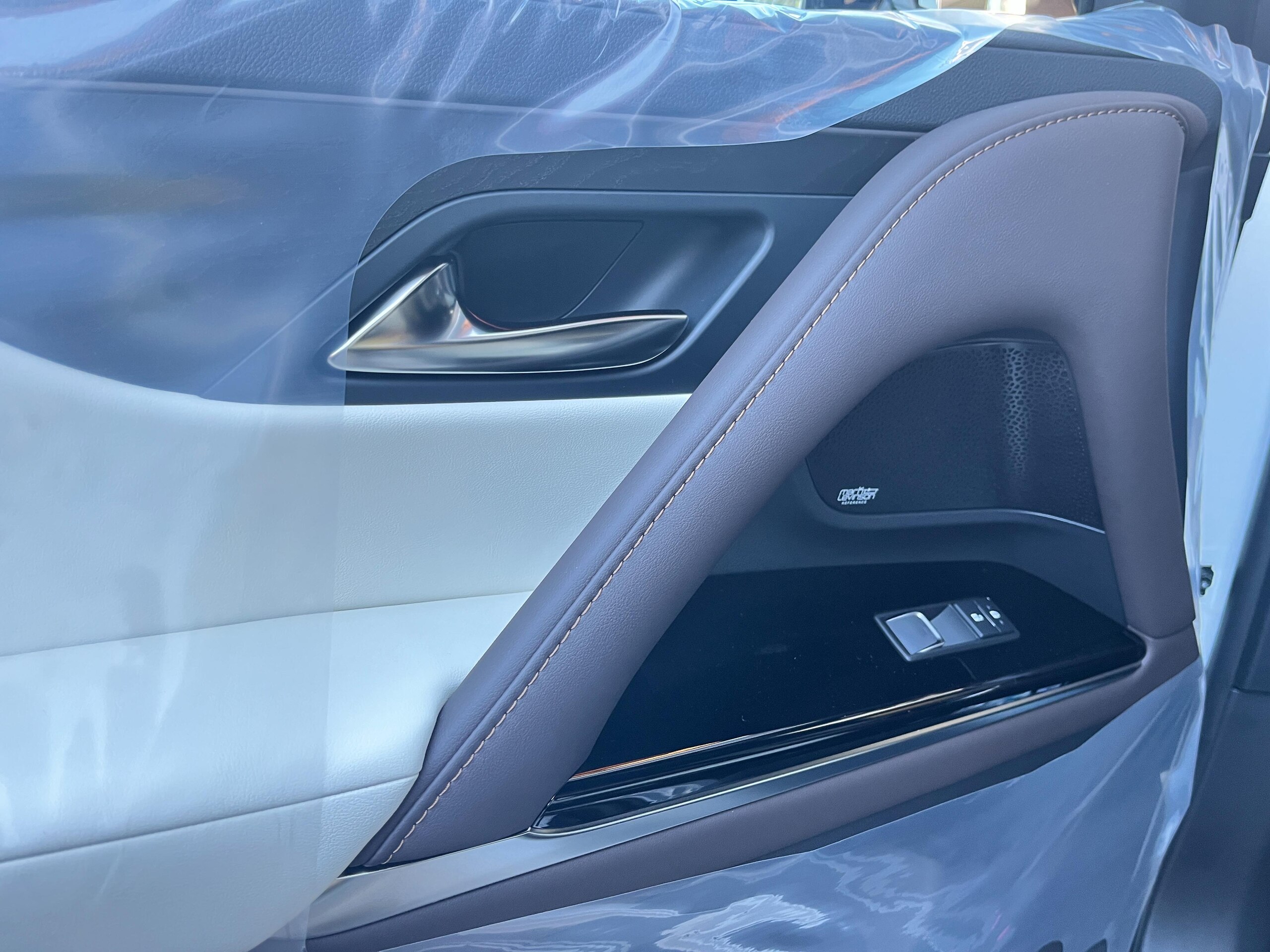 2026 Lexus LX 600 4WD / Modellista Aero, 22-Inch Alloys & Mark Levinson for export from Japan