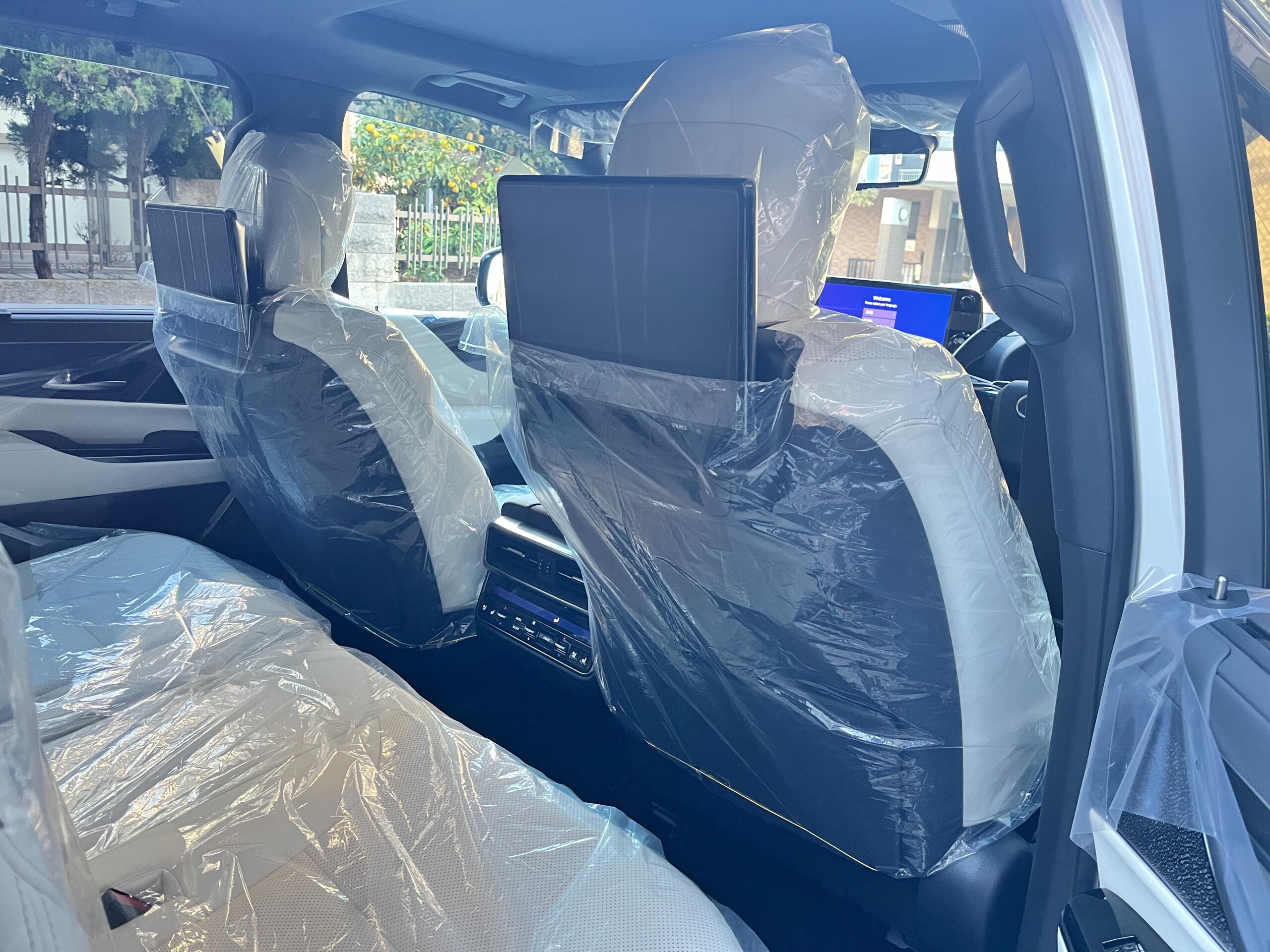 2026 Lexus LX 600 4WD / Modellista Aero, 22-Inch Alloys & Mark Levinson for export from Japan