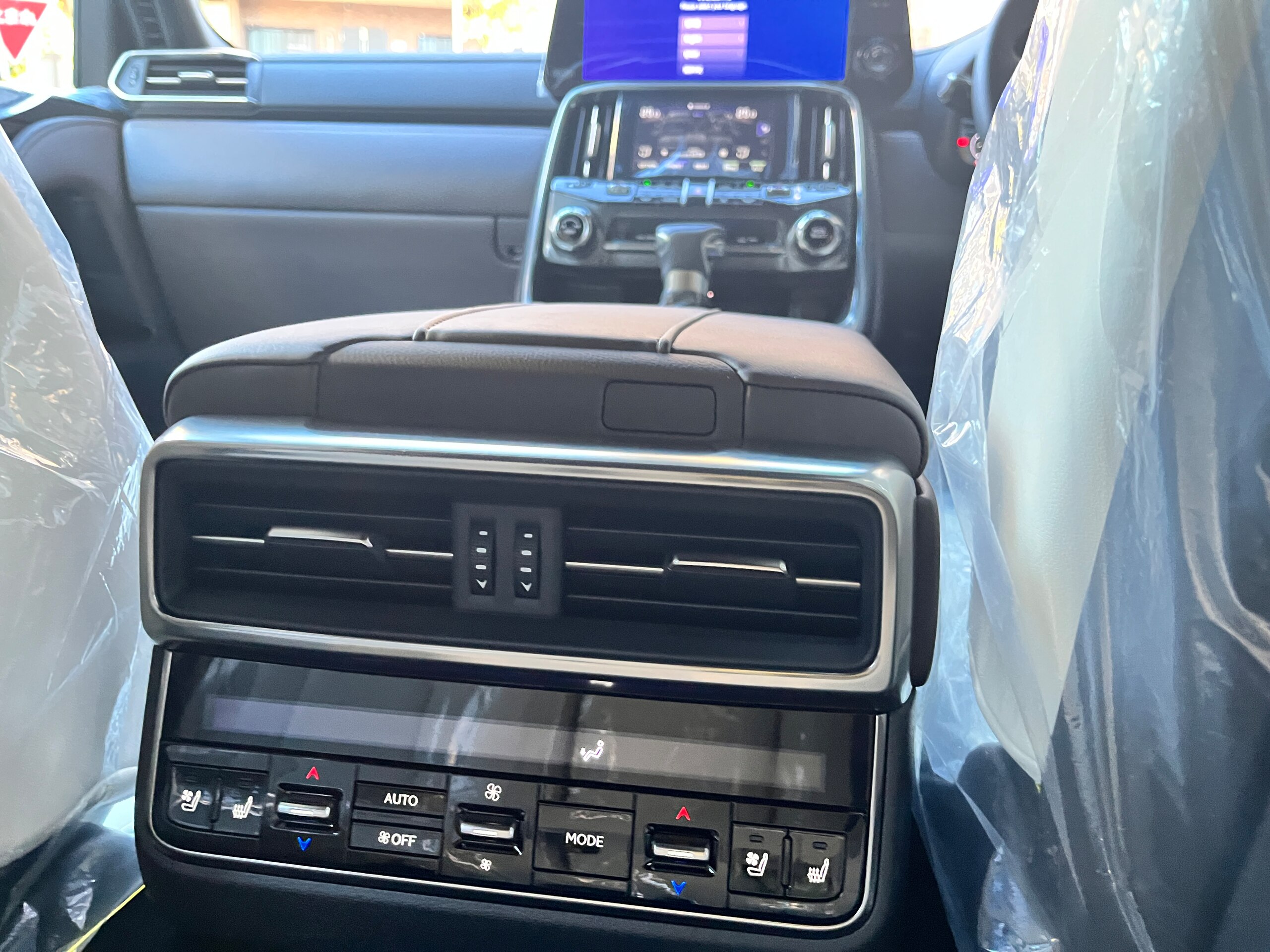 2026 Lexus LX 600 4WD / Modellista Aero, 22-Inch Alloys & Mark Levinson for export from Japan