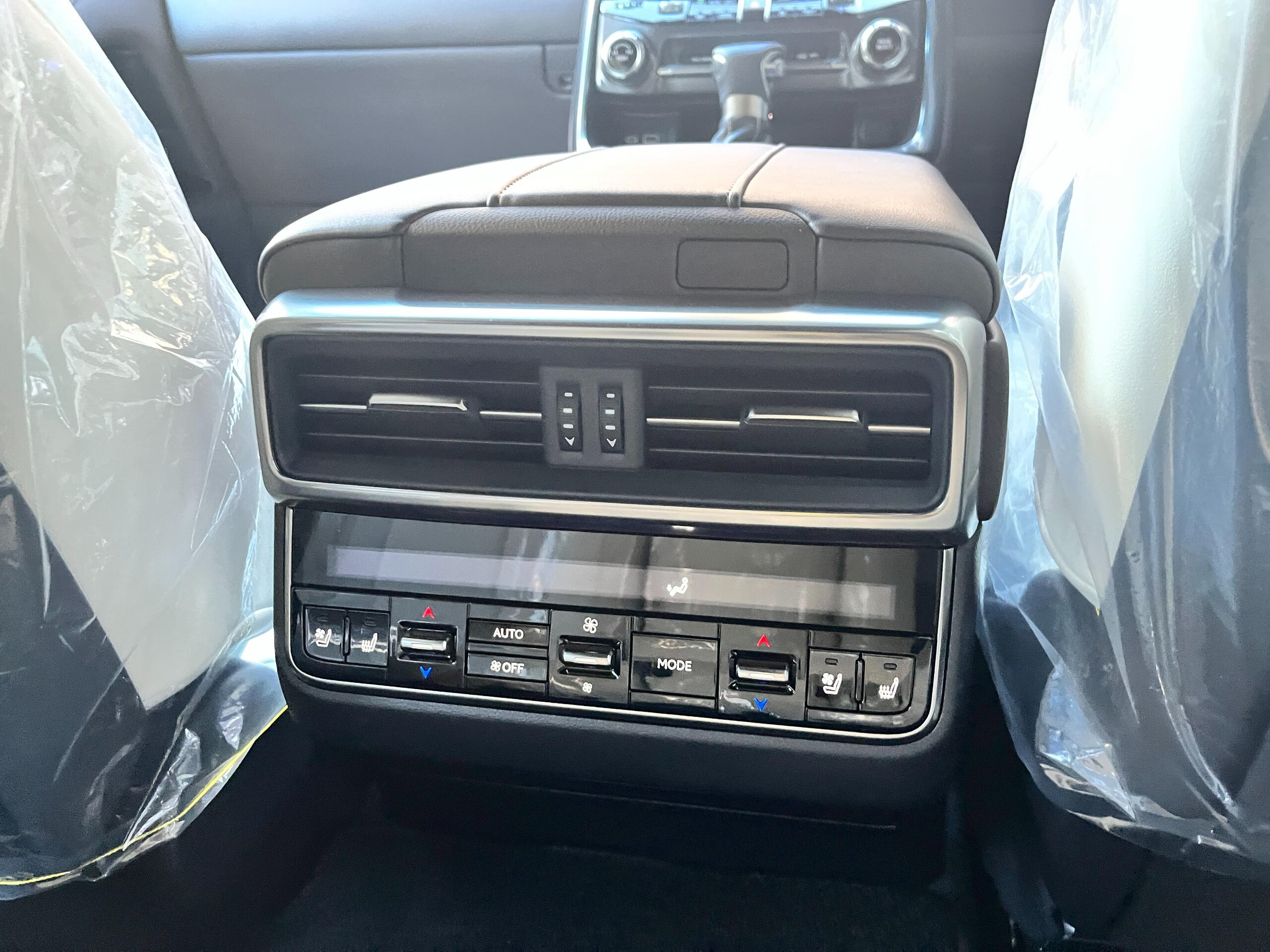2026 Lexus LX 600 4WD / Modellista Aero, 22-Inch Alloys & Mark Levinson for export from Japan