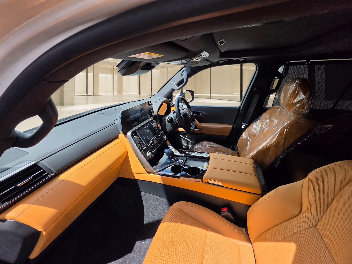 2026 Lexus LX 700h 4WD / Rear Entertainment, Mark Levinson & Modellista for export from Japan