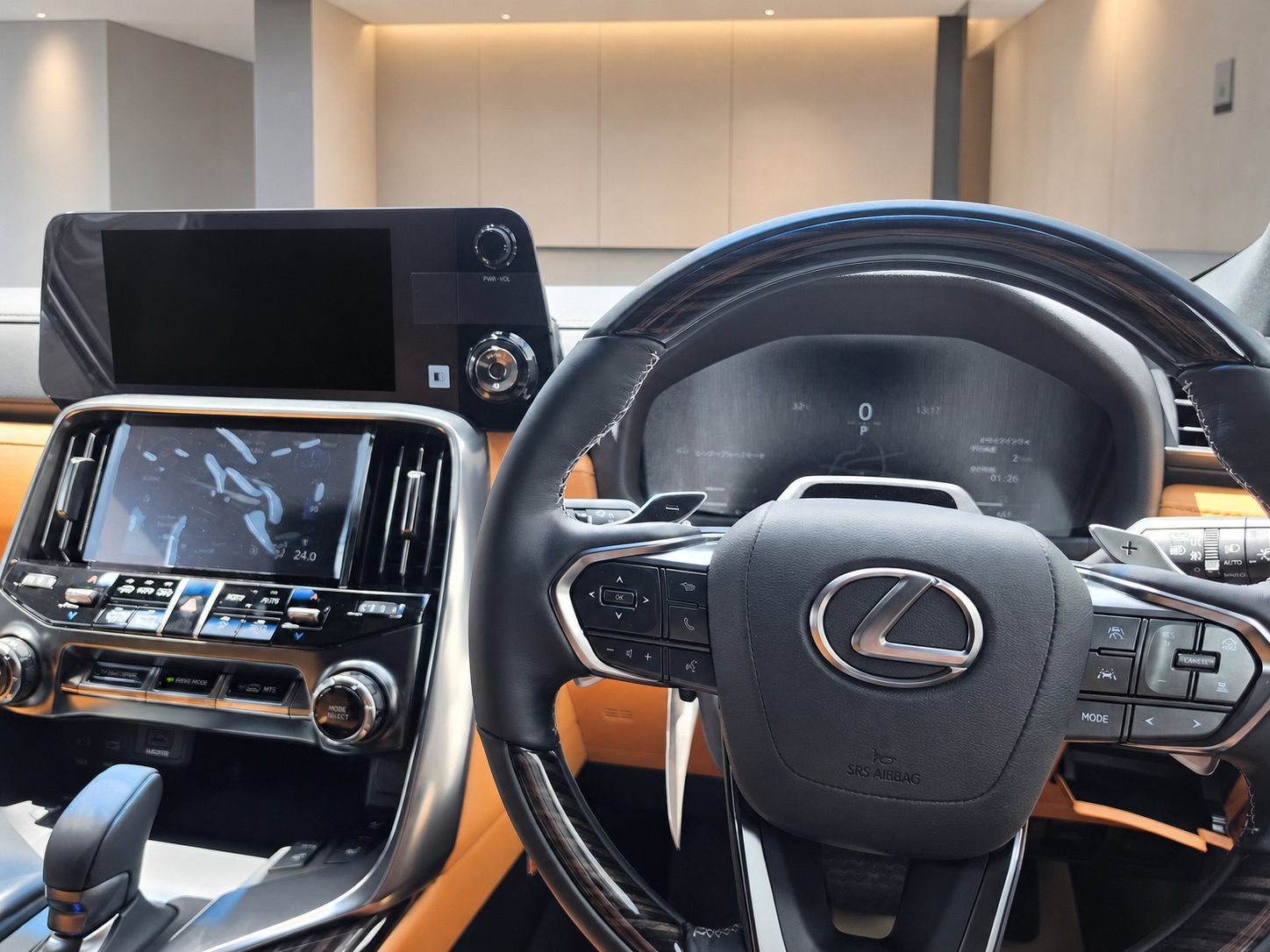 2026 Lexus LX 700h 4WD / Rear Entertainment, Mark Levinson & Modellista for export from Japan