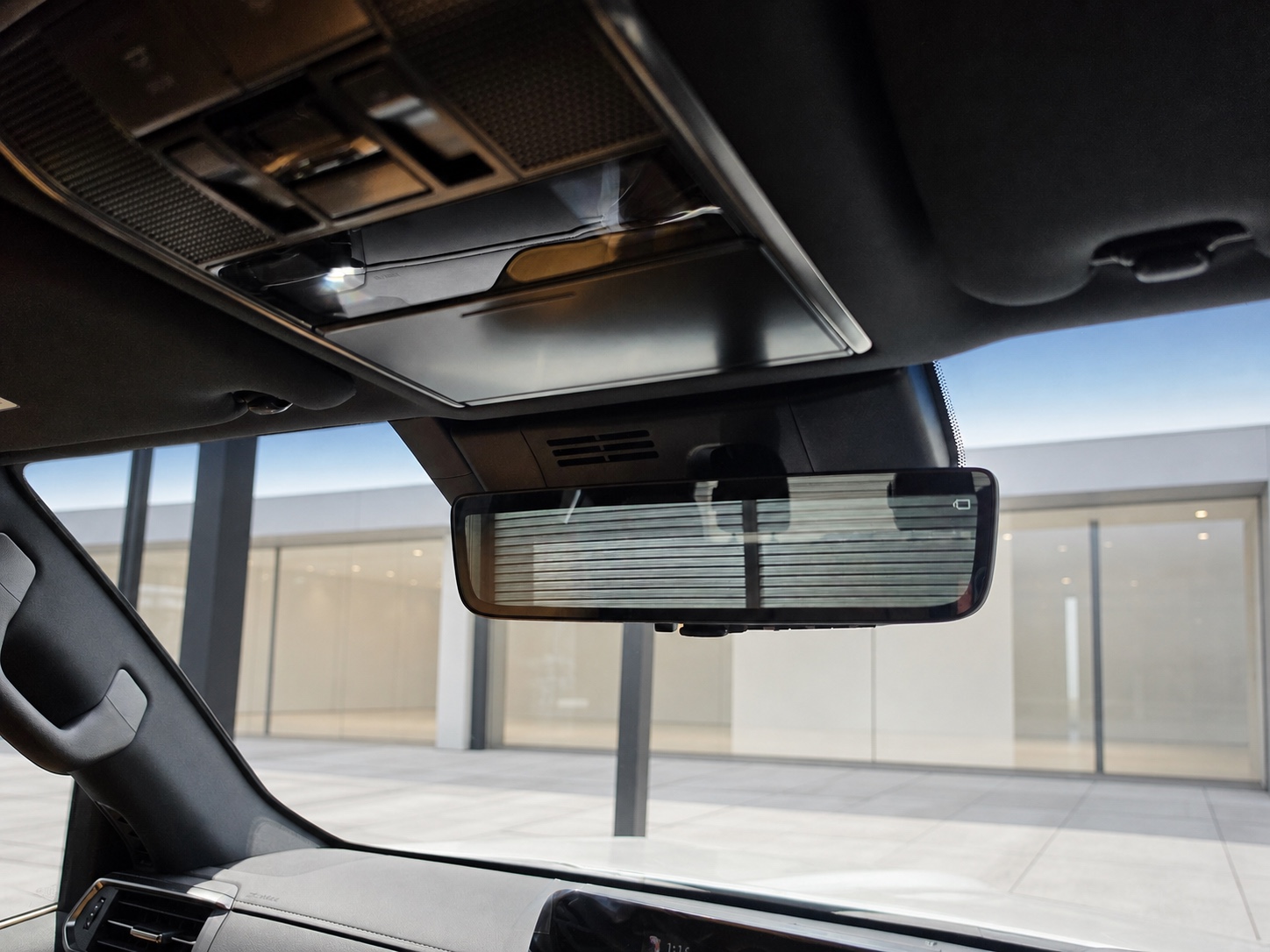 2026 Lexus LX 700h 4WD / Rear Entertainment, Mark Levinson & Modellista for export from Japan