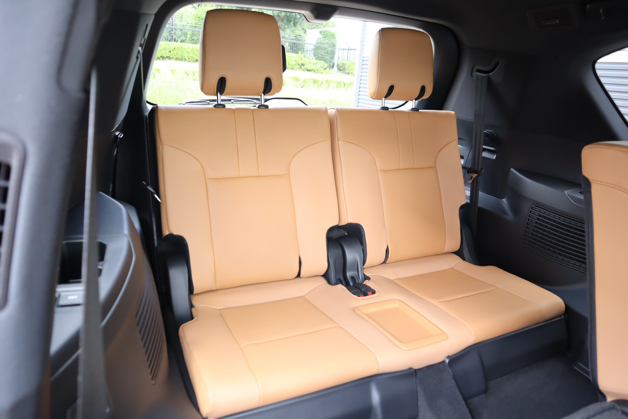 2026 Lexus LX 700h 4WD / Modellista, Mark Levinson & Rear Entertainment JDM for export from Japan