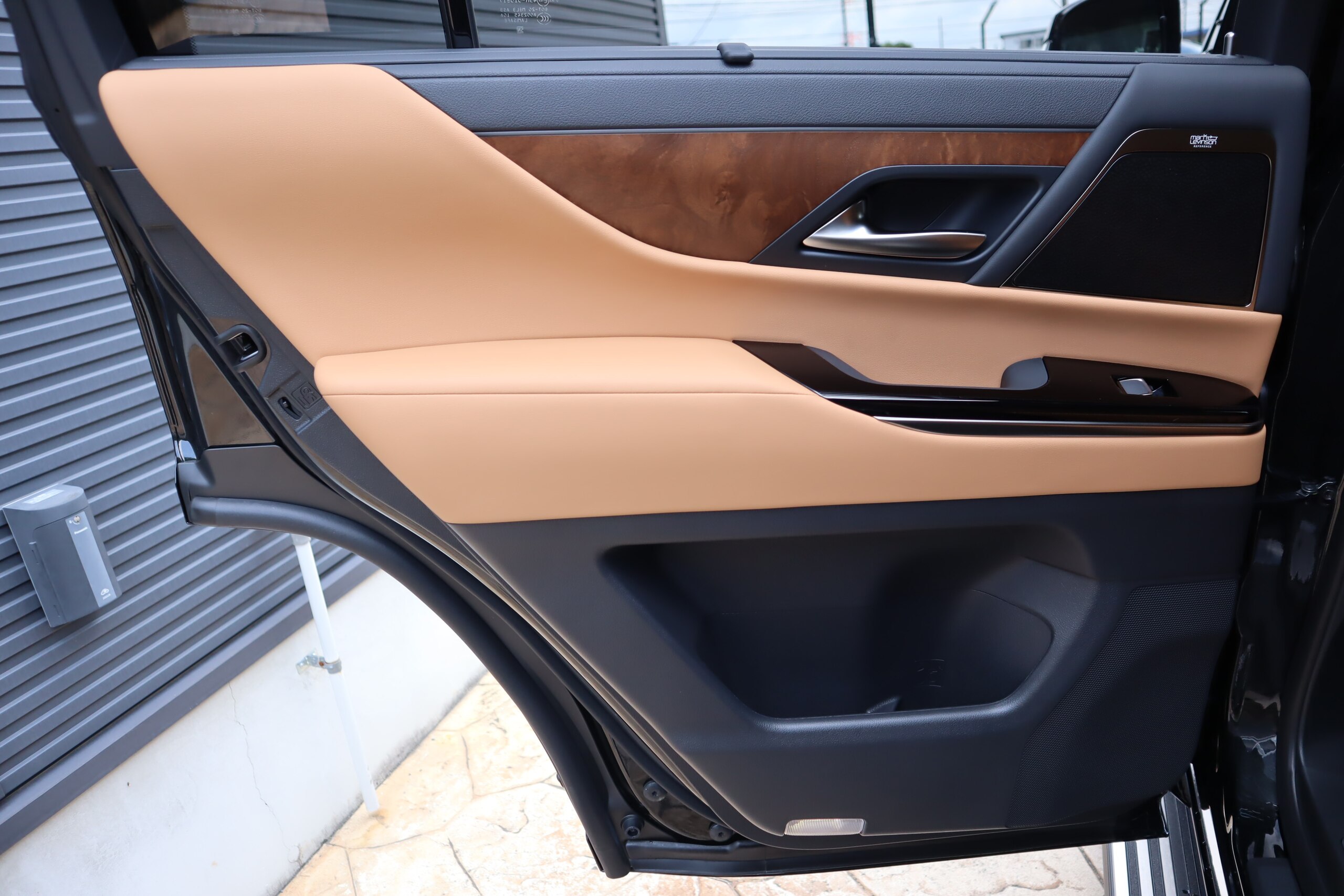 2026 Lexus LX 700h 4WD / Modellista, Mark Levinson & Rear Entertainment JDM for export from Japan