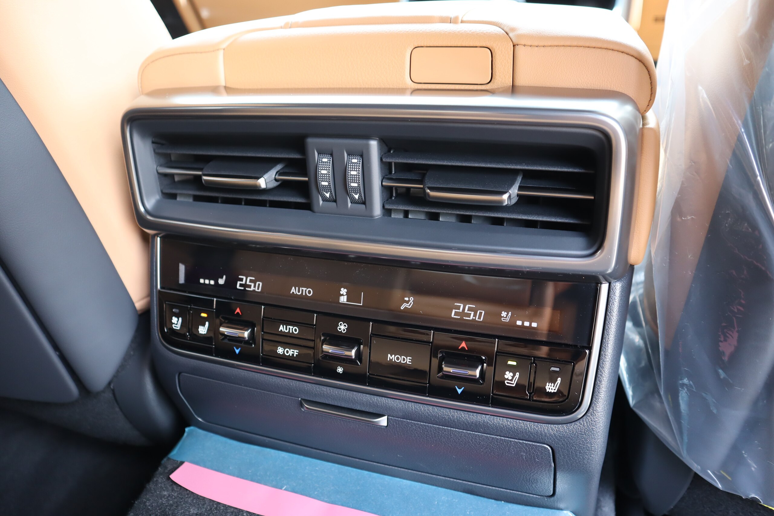 2026 Lexus LX 700h 4WD / Modellista, Mark Levinson & Rear Entertainment JDM for export from Japan
