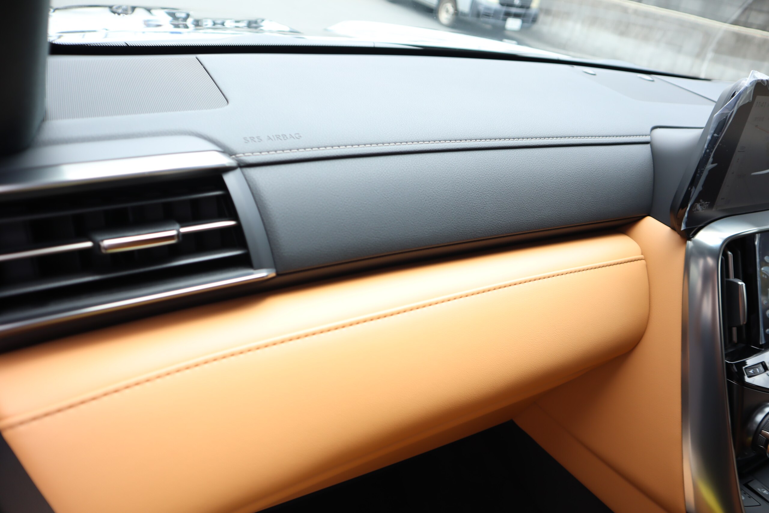 2026 Lexus LX 700h 4WD / Modellista, Mark Levinson & Rear Entertainment JDM for export from Japan