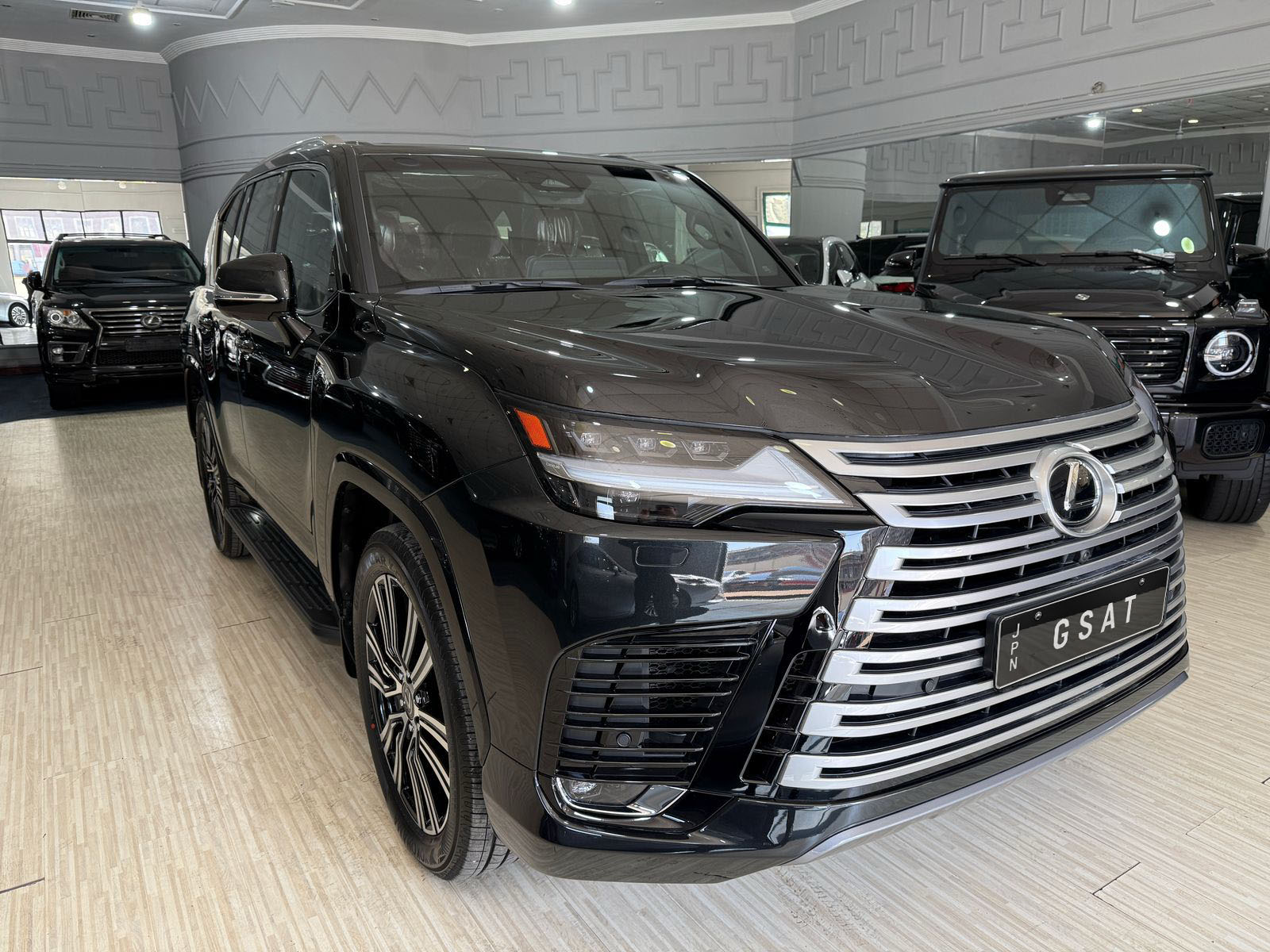 2026 Lexus LX600 Urban LHD 4WD 3.5L V6 Twin Turbo Black/Black