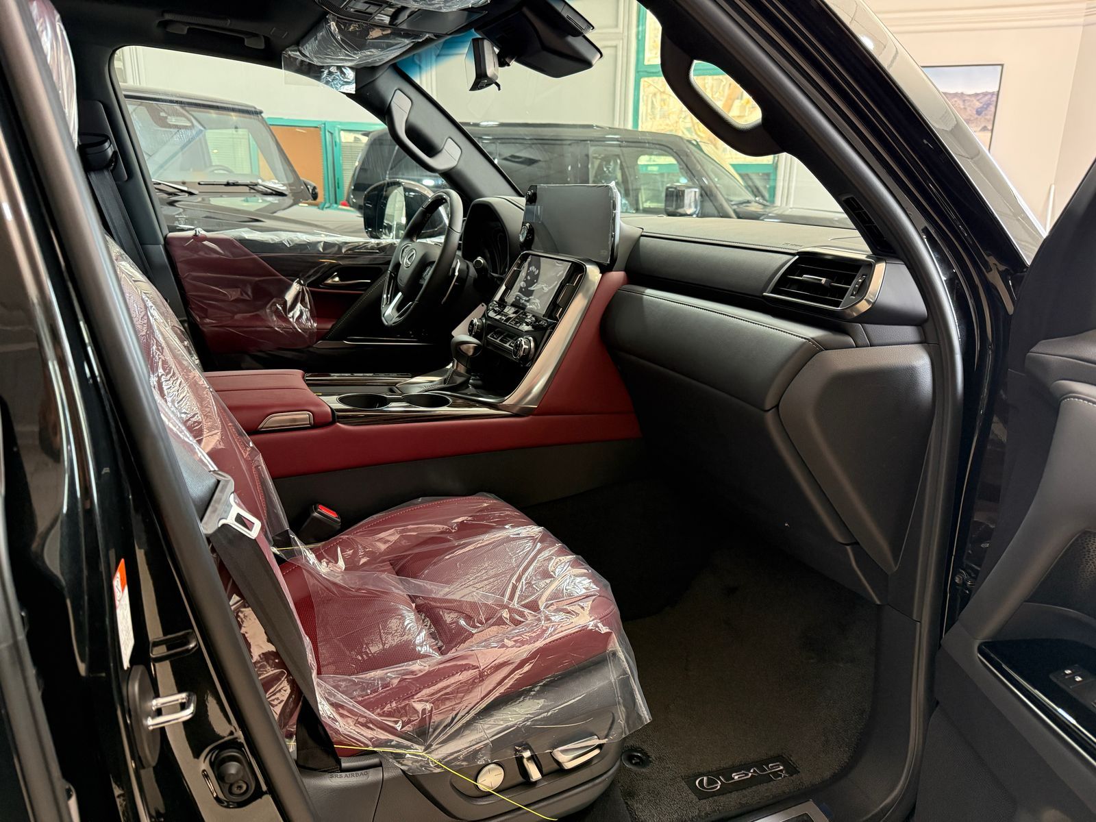 2026 Lexus LX600 Urban LHD 4WD 3.5L V6 Twin Turbo for export from Japan