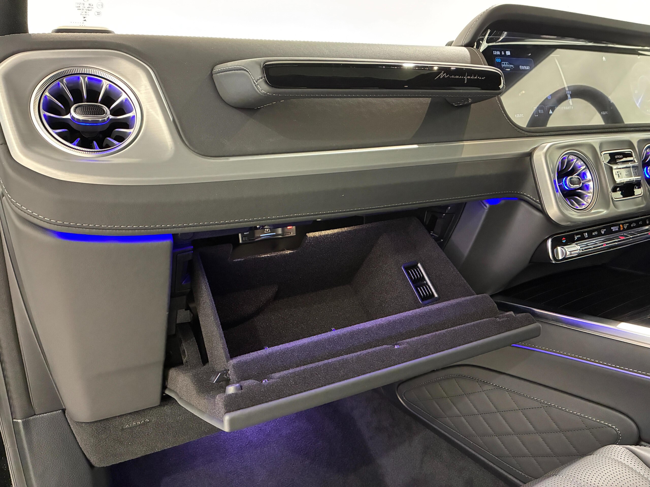2026 Mercedes-Benz G-Class G 580 with EQ Technology 4WD MP202601 for export from Japan
