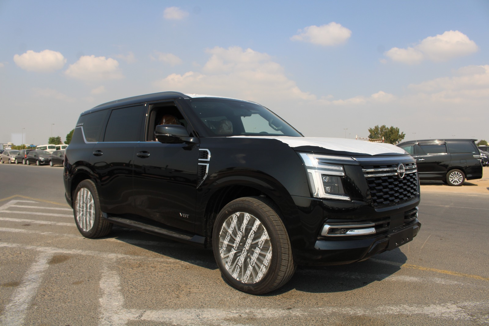 2026 Nissan Patrol Y63 LE Platinum City / 3.5L 4WD LHD / Black - Burgundy