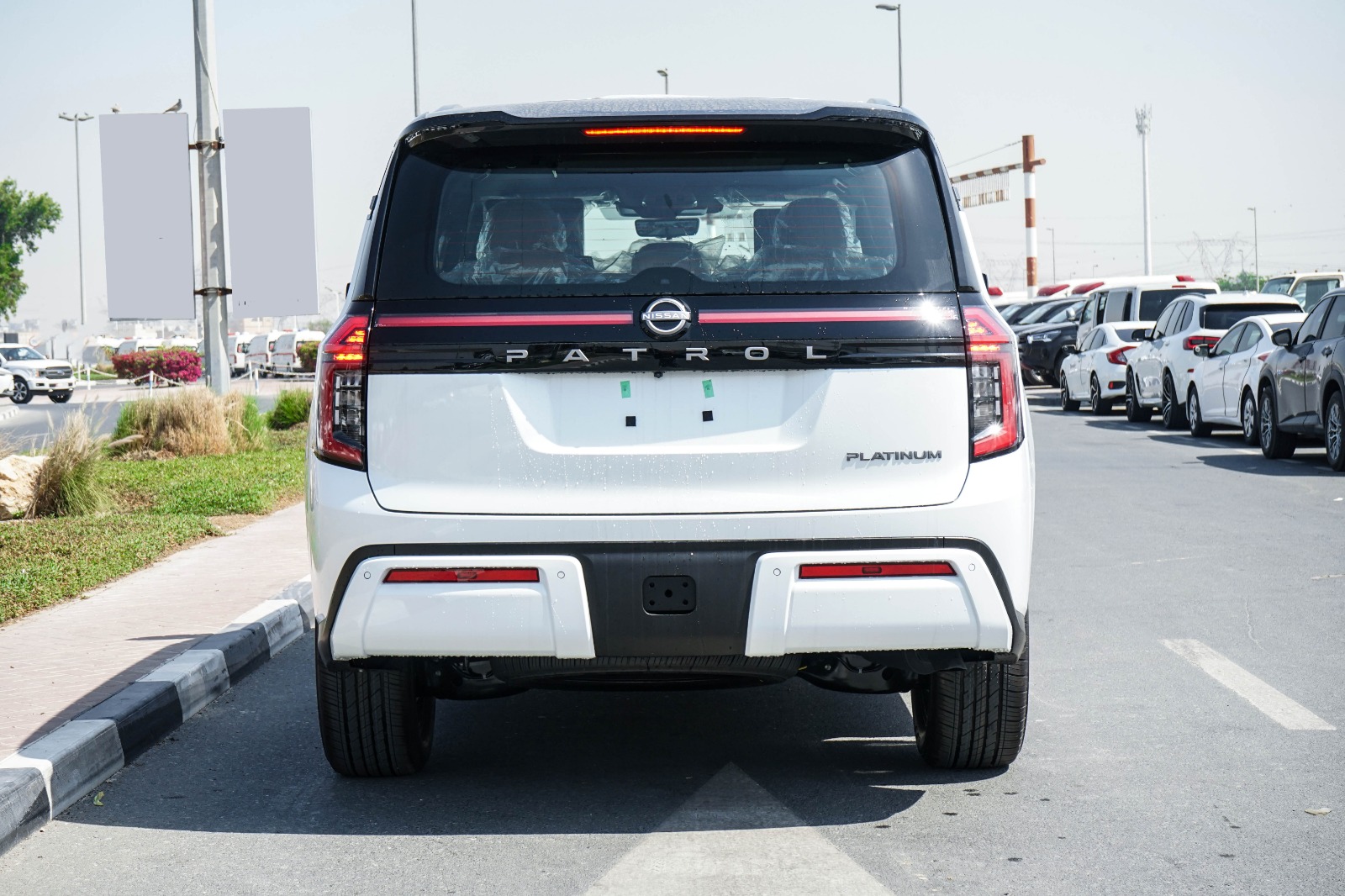 2026 Nissan Patrol Y63 LE Platinum City / 3.5L 4WD LHD / White - Tan for export from Japan