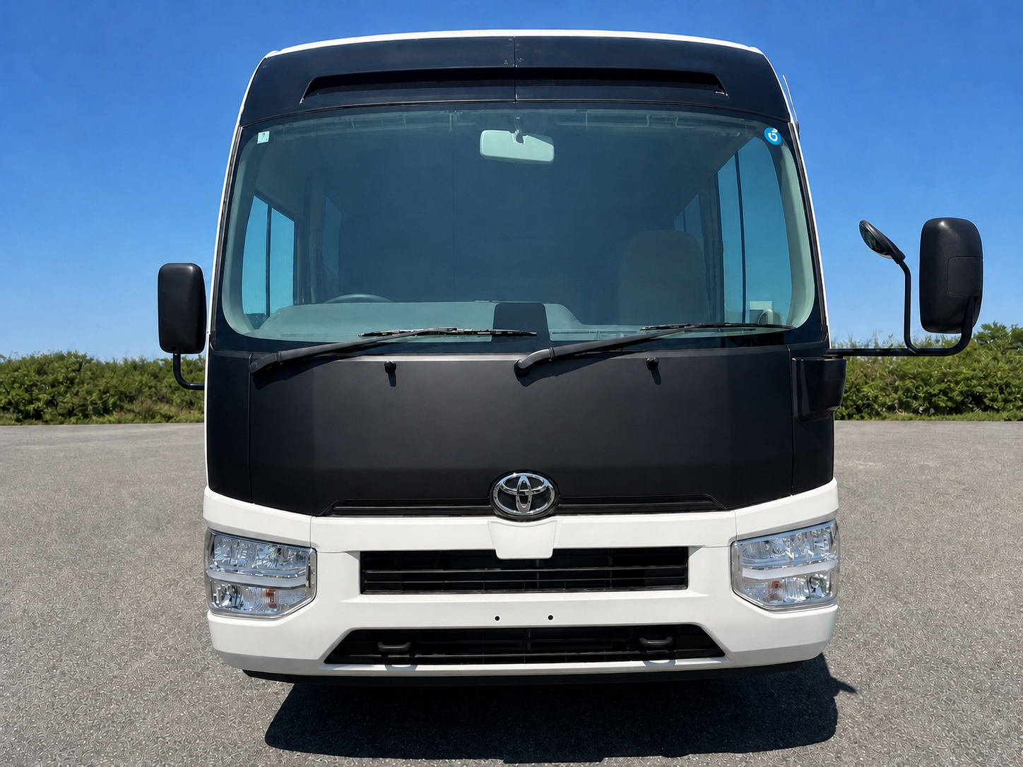 2026 Toyota Coaster Long / 25-Seater, Split Rear Doors & Automatic Swing Door JDM for export from Japan