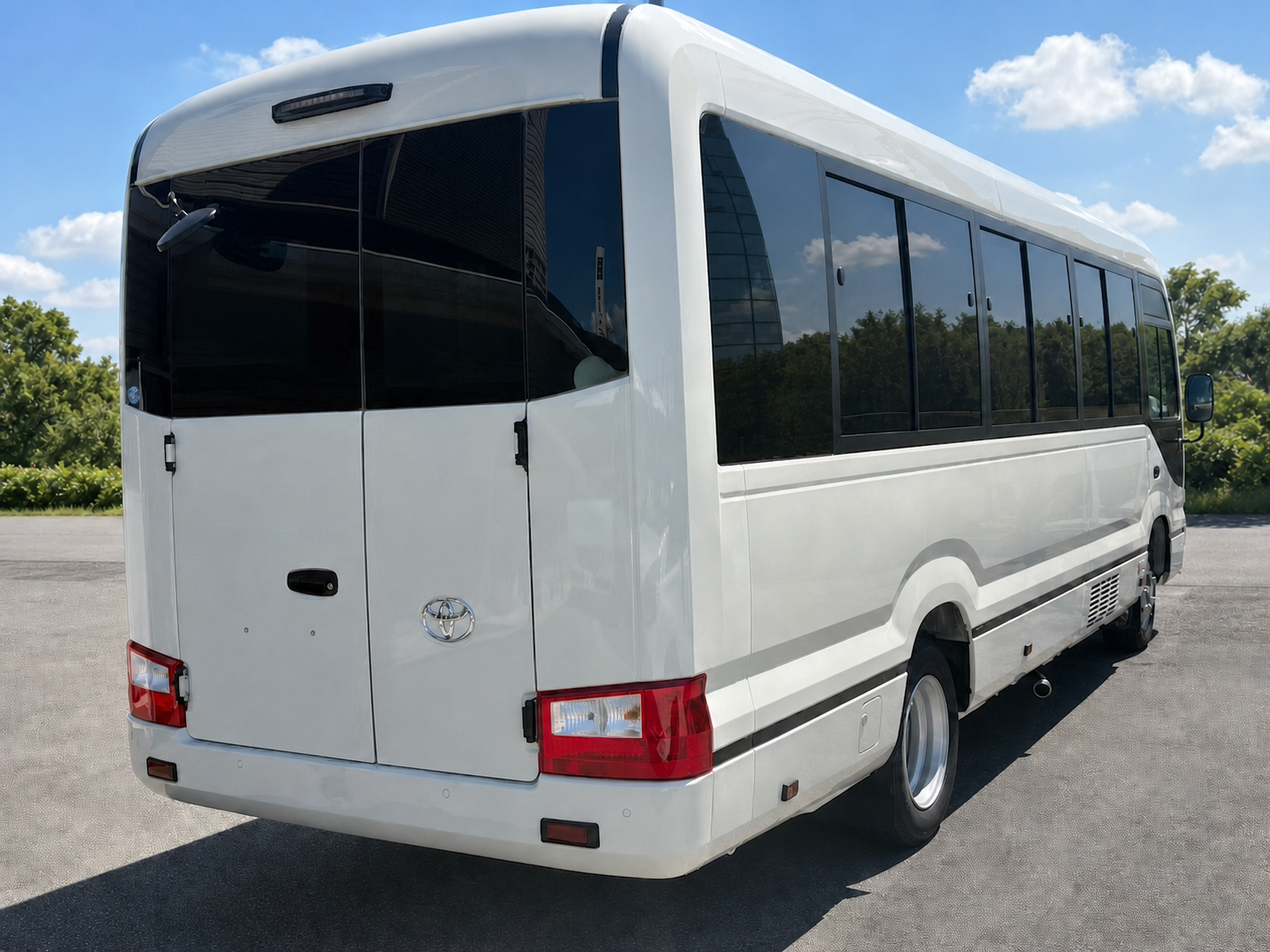 2026 Toyota Coaster Long / 25-Seater, Split Rear Doors & Automatic Swing Door JDM for export from Japan