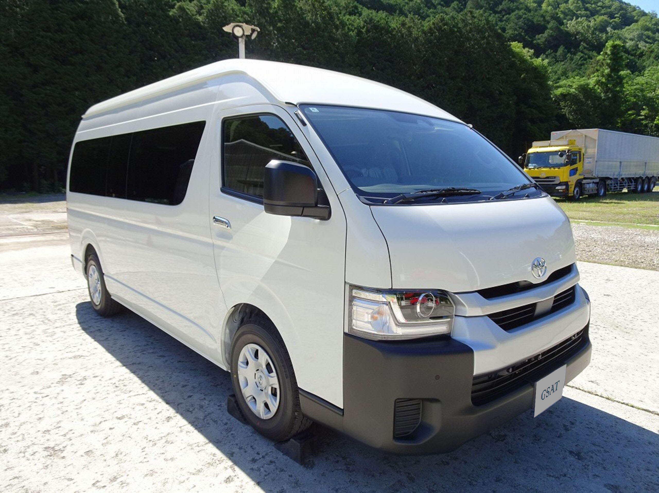 2026 TOYOTA HIACE COMMUTER GL 14 SEATER 