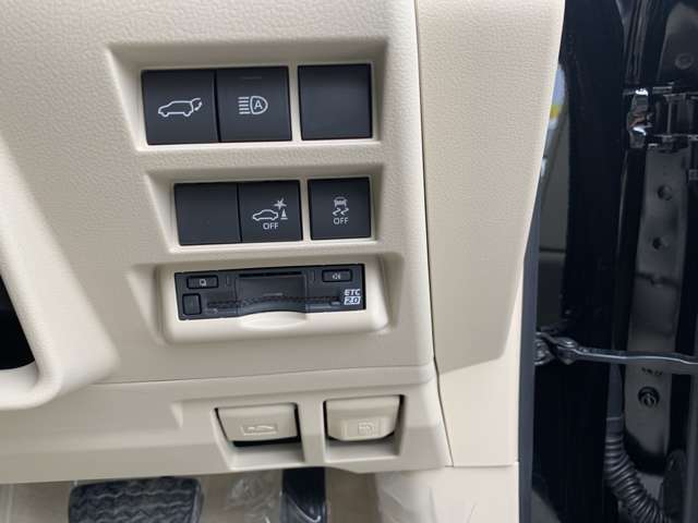 2026 Toyota Land Cruiser 300 ZX 3.5L Twin-Turbo 4WD for export from Japan