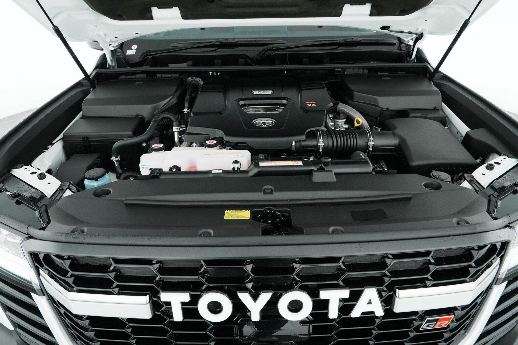 2026 Toyota Land Cruiser GR Sport Auto 4x4 for export from Japan
